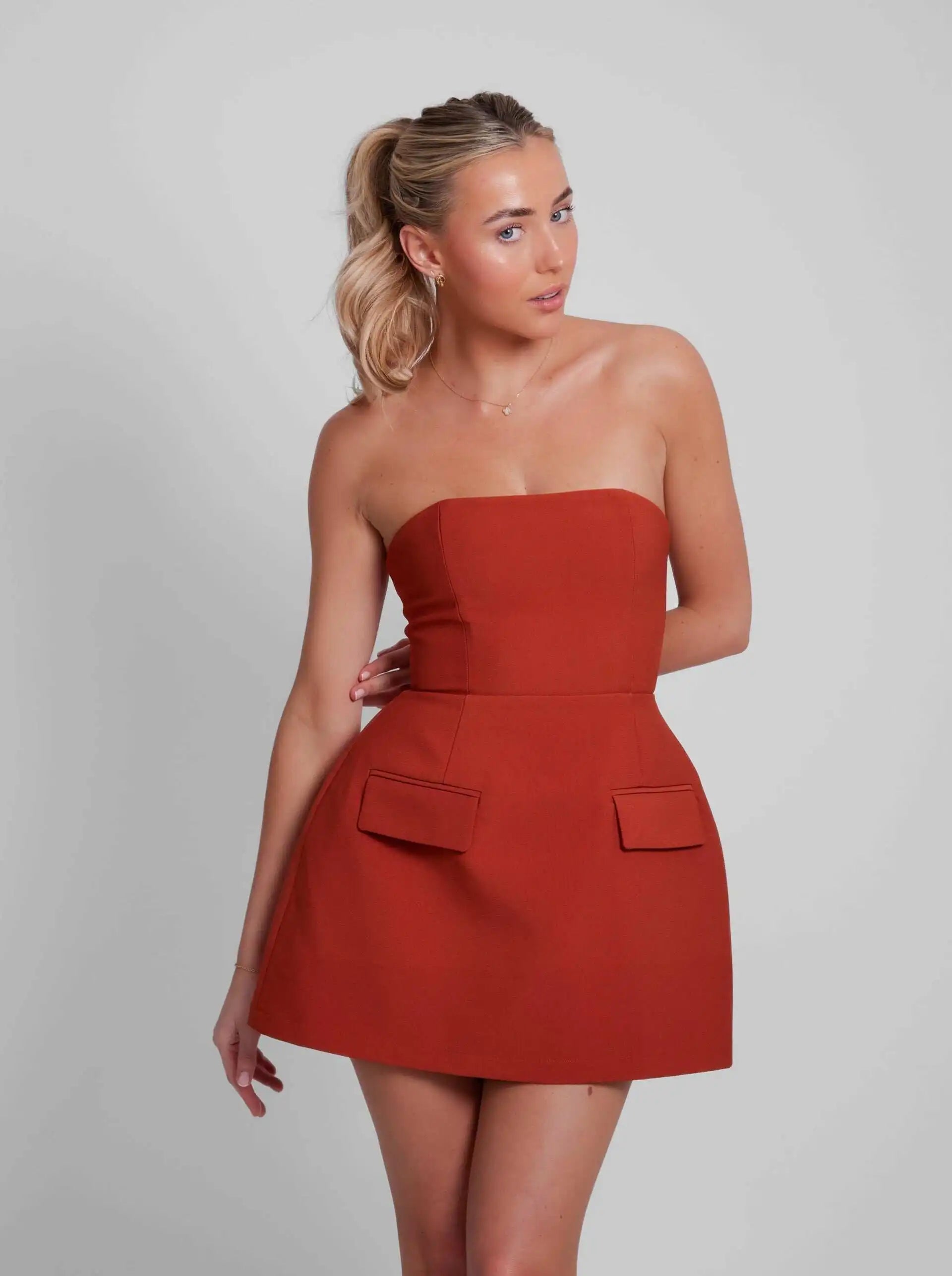 Sexy Solid Strapless Mini Dress For Women Elegant Slim Backless Pockets A-line Dresses Female Chic High Street Vestido Robe Red 1