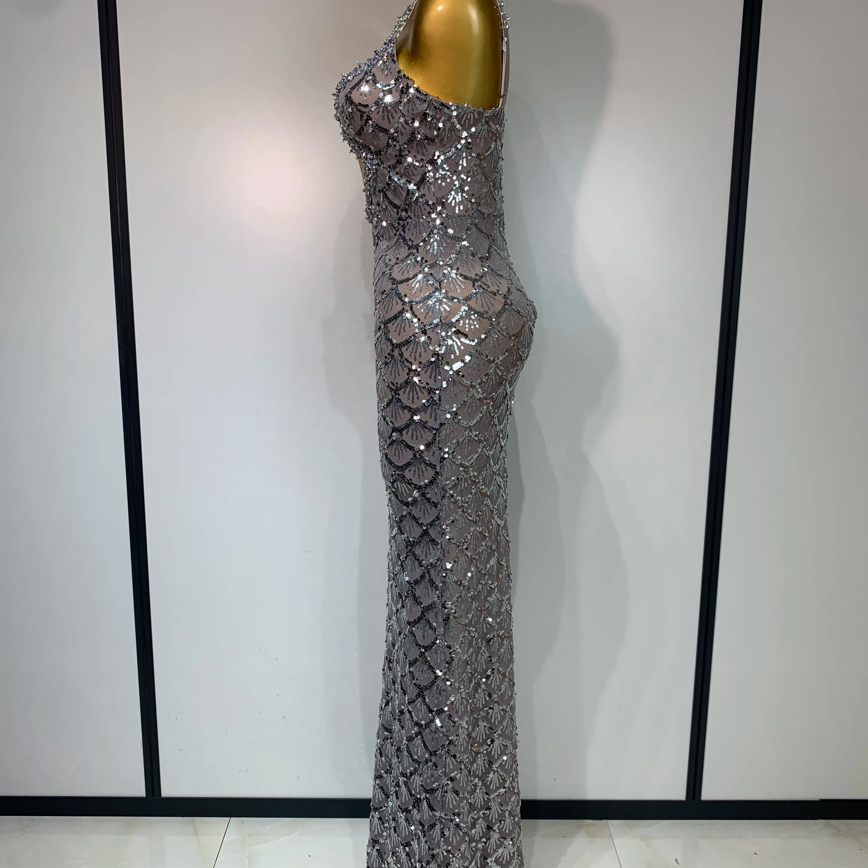 Sparkly Sequined Sleeveless Strap Women Dress V-Neck Evening Sexy Bodycon Party Club Luxurry Birthday Wedding Long Maxi Dresses