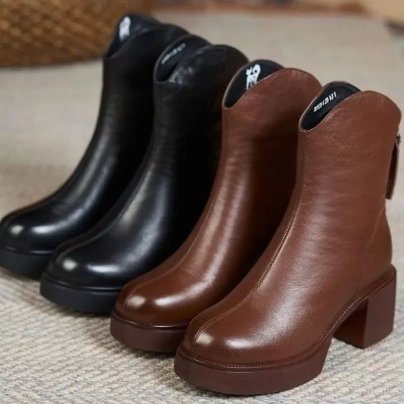 2025 new soft leather women's boots plus velvet leather warm short boot thick soles mid-tube fashion all winter popular shoes