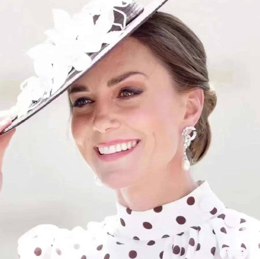 N Crown Princess with 925 Sterling Silver Plated Angel Wings 9-10MM Natural Freshwater Pearl Drop Earrings