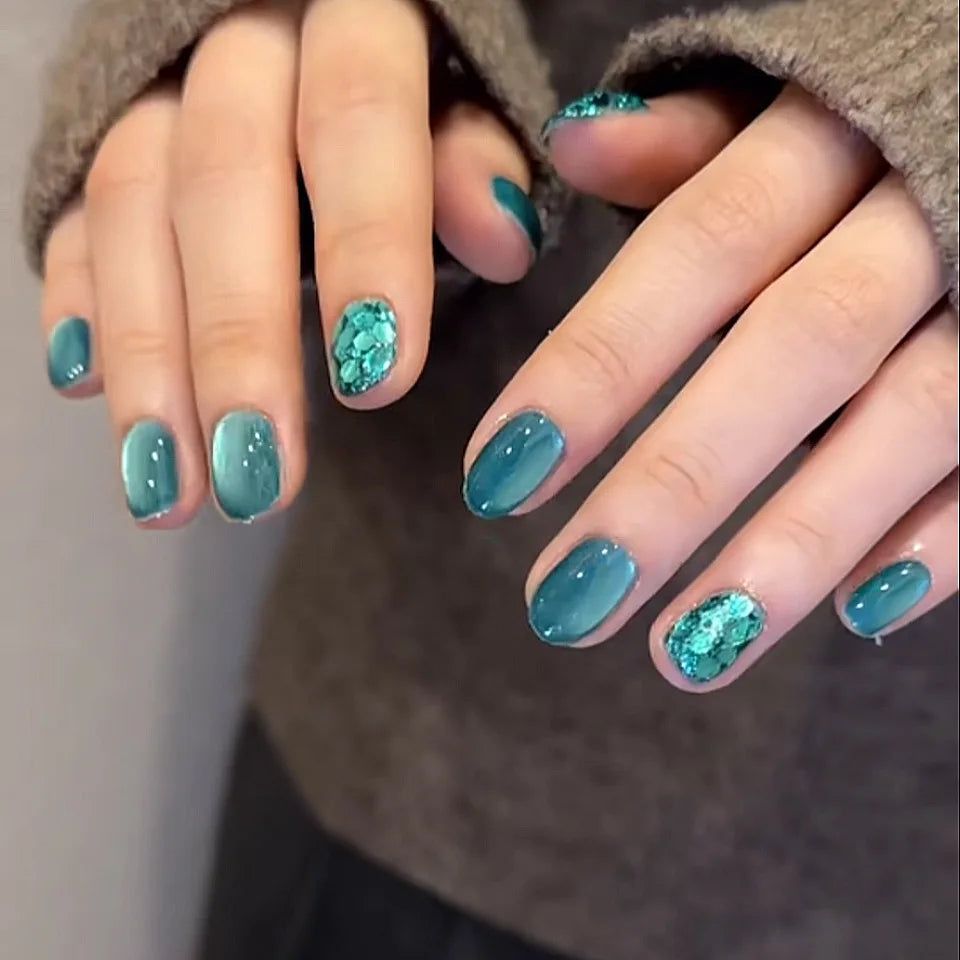 10Pcs Short Blue Handmade False Nails with Shimmery Powder Cat Eye Gel Nails Press on Sweet Lovely Artificial Nail Manicure Tips 1 M