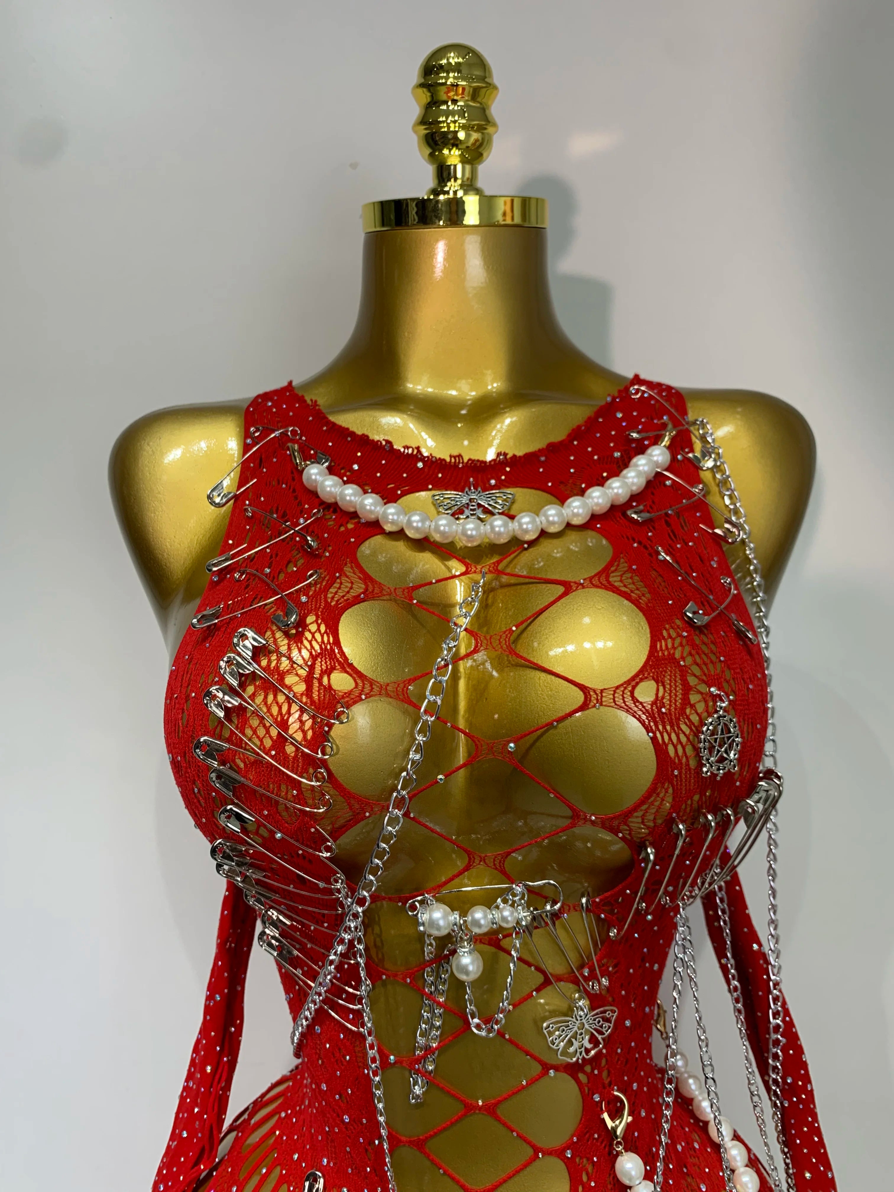 Women Sexy Hollow Out Pearl Chain Bodycon Dress Sleeveless High Stretchy Mini Dress Evening Party Nightclub Singer Stage Outfit