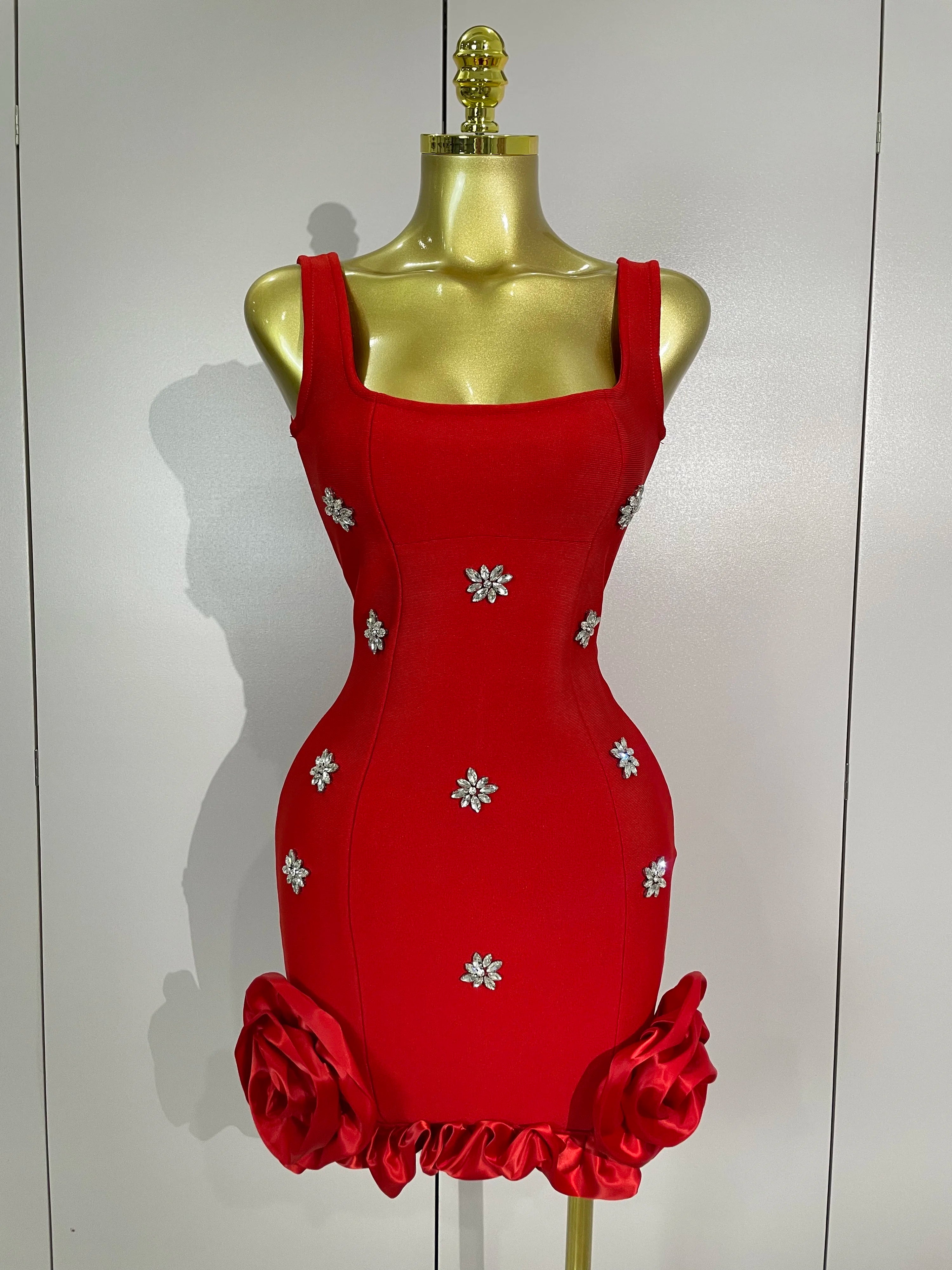 2025 New STyle Shining Crystal Women Sleeveless Bodycon Mini Bandage Dress Elegant Ruffles Cute Birthday Party Celebrate Dress Red