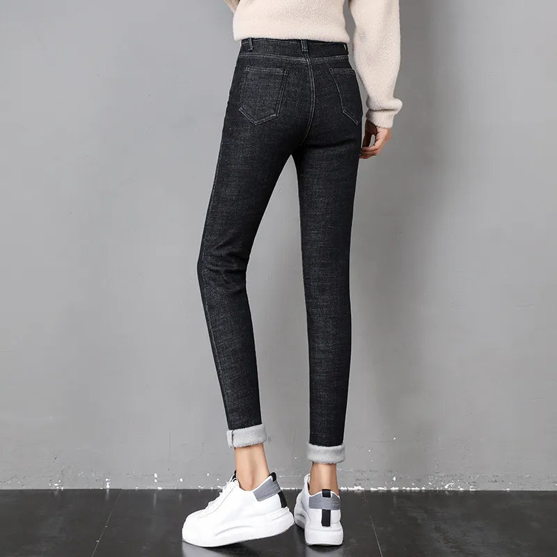 Women Thermal Jeans Winter Snow Warm Plush Stretch Jeans Lady Skinny Thicken Fleece Denim Long Pants Retro Pencil Trousers