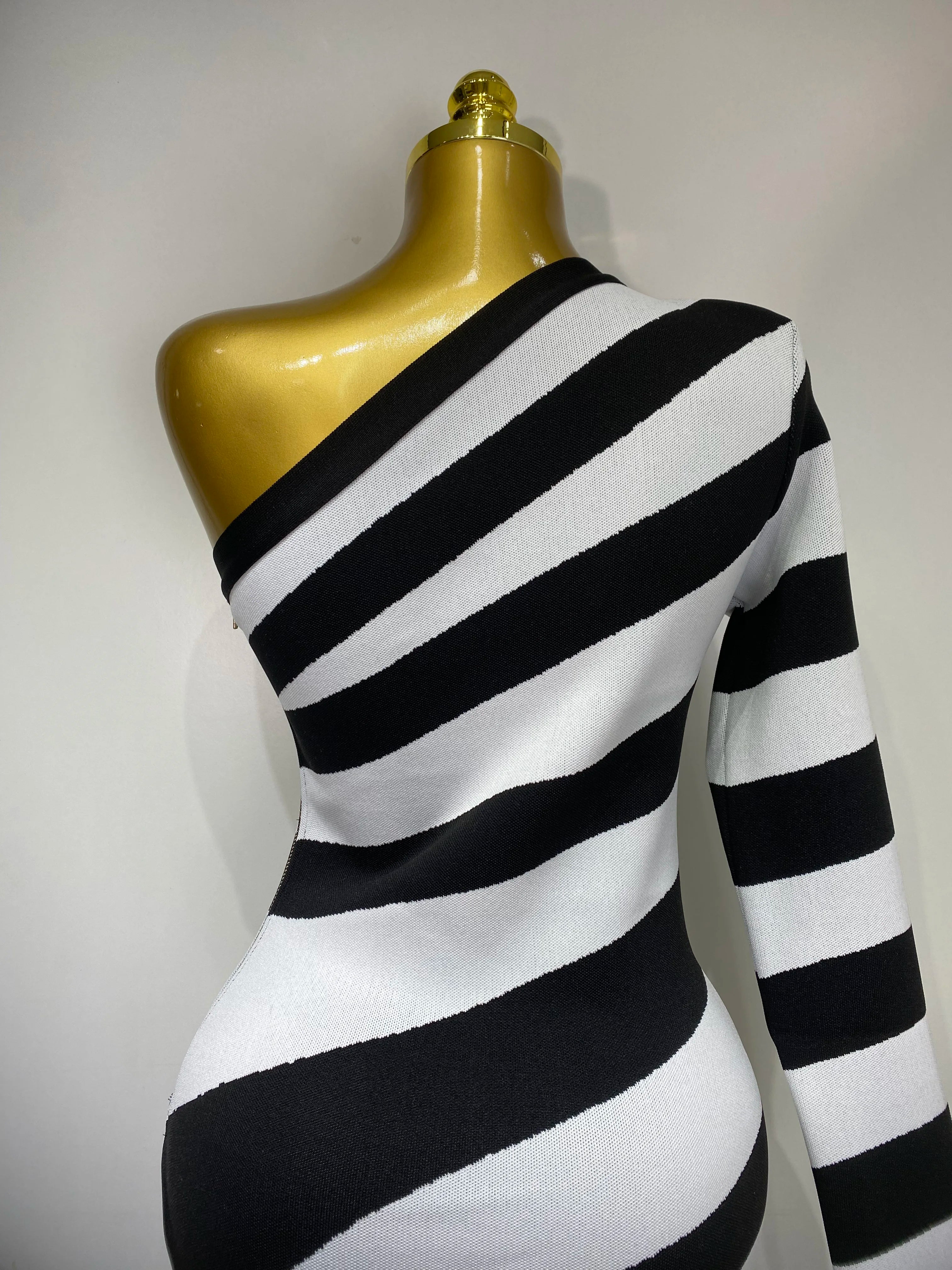 Luxury Birthday Dresses Women Sexy One Shoulder Striped High Split Jacquard Maxi Bandage Long Dress Elegant Evening Party Gown