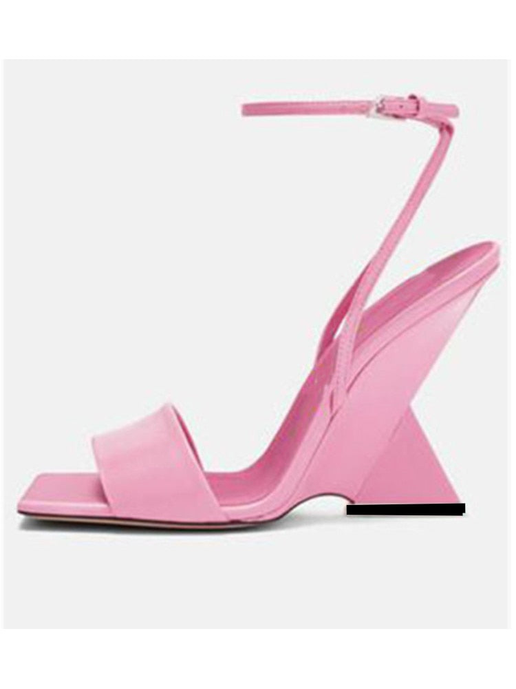 Summer New High Heels Thick Sole Thick Heel Lacquer Leather Shallow Mouth Pointed Fashion Sexy Women's Oversized Shoes S51 Pink