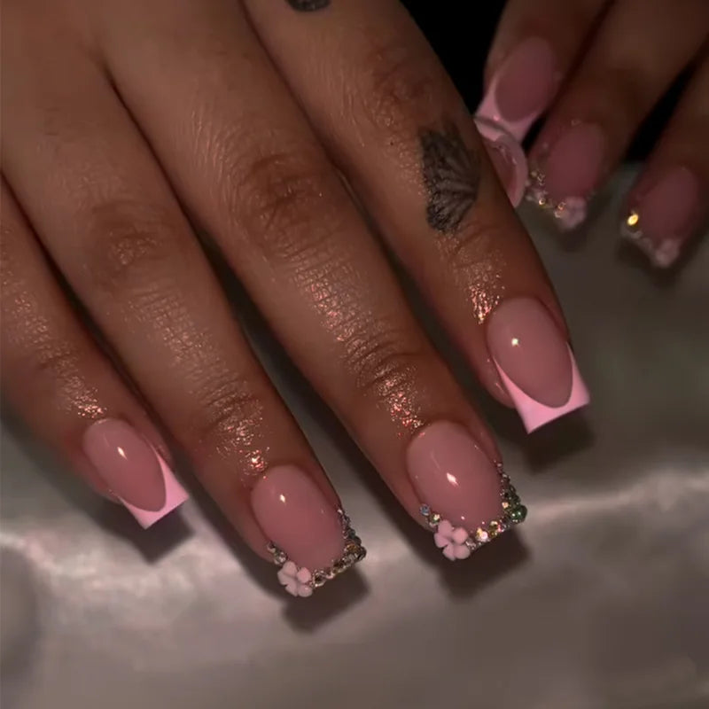 24Pcs Leopard Print French Press on Fake Nails Short Square Head Reusable Full Cover Nails Tips 3D Flower Rhinestone False Nails BZ1381