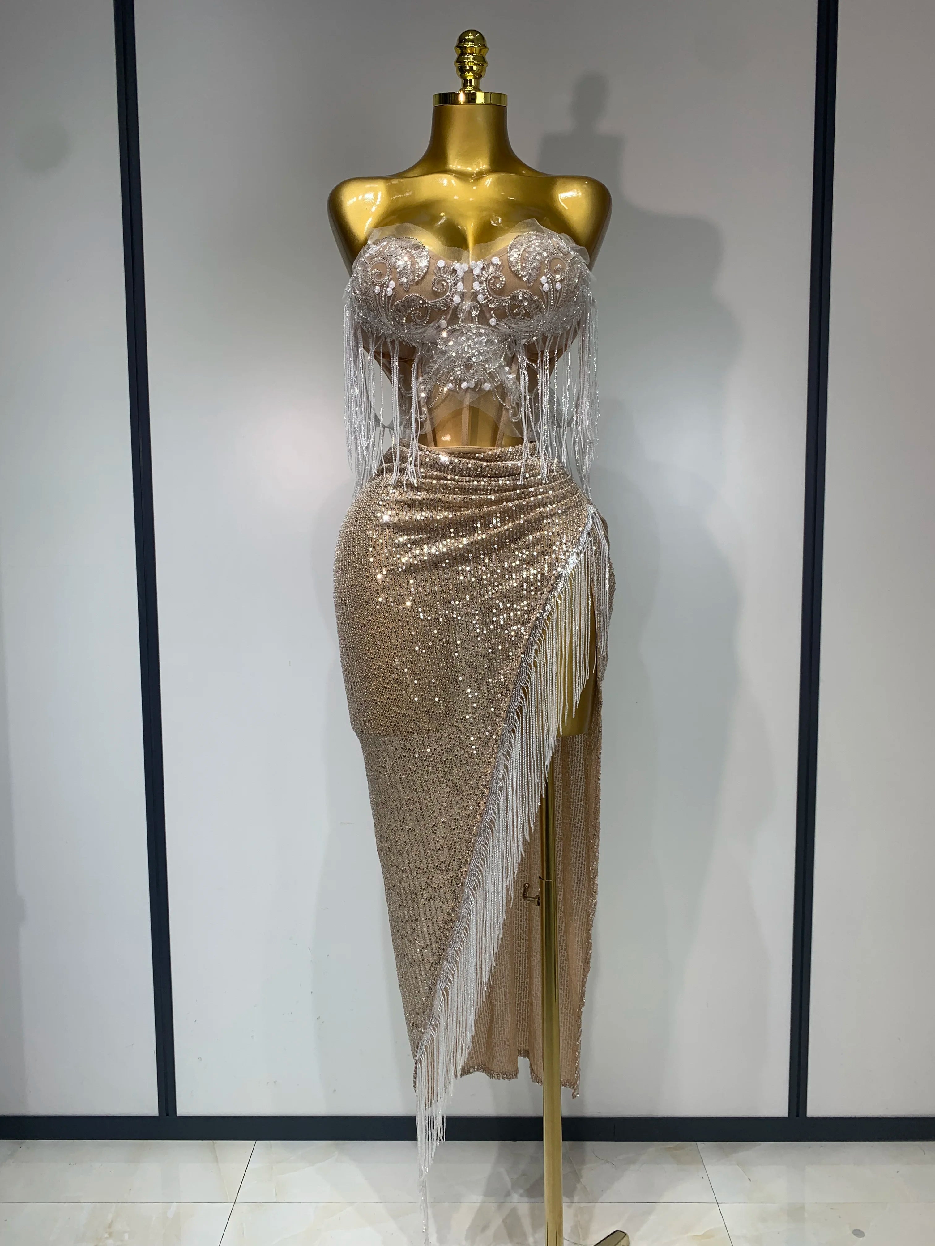 Women Sexy Singer Performan Costume Nightclub Girl Sparkly Sequin Tassel Two Piece Set 2025 Evening Party Luxury Birthday Outfit Beige