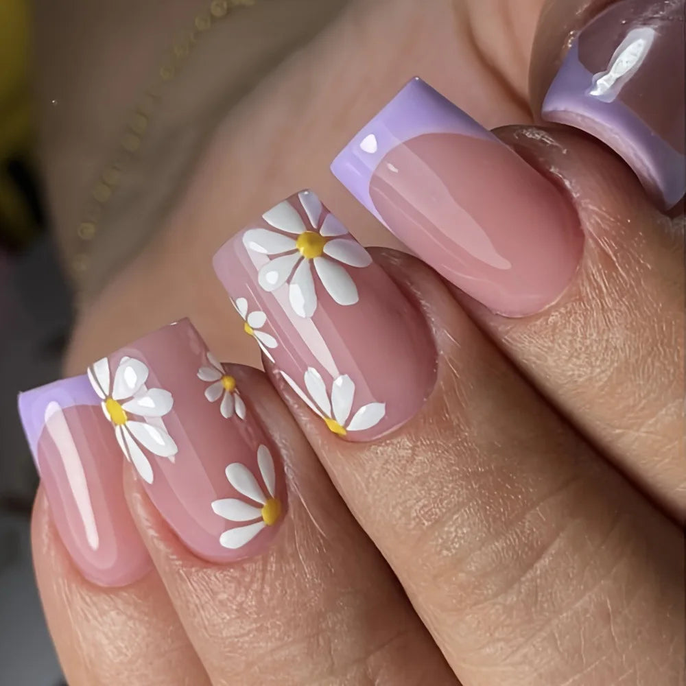 24Pcs French Pink Press on Nails Short Square Head Fake Nails with Flower Rhinestone Design Wearable Finished False Nail Tips CW18