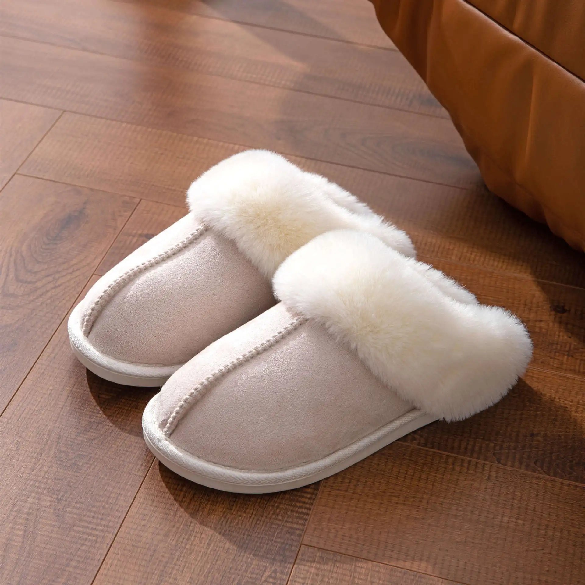 Plush Warm Home Flat Slippers Lightweight Soft Comfortable Winter Slippers Women's Cotton Shoes Indoor Plush Slippers Ivory