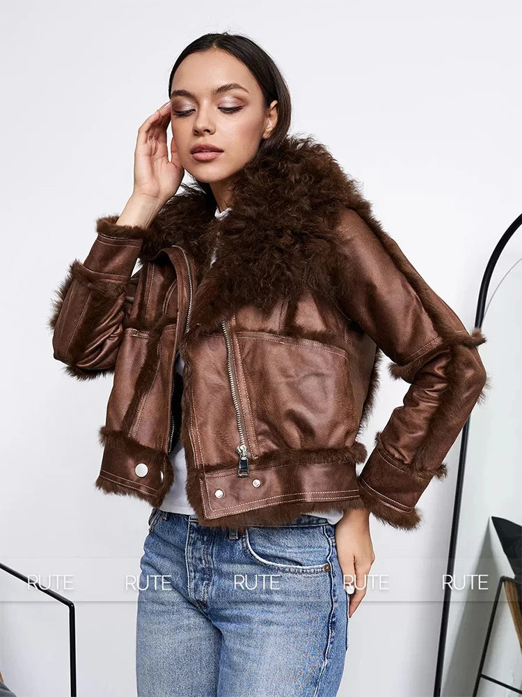 fur coat women winter 2024 Sheepskin Fabric Sheepskin O-Neck Rabbit fur lining Short jacket Fashionable luxury Women's clothing chocolate