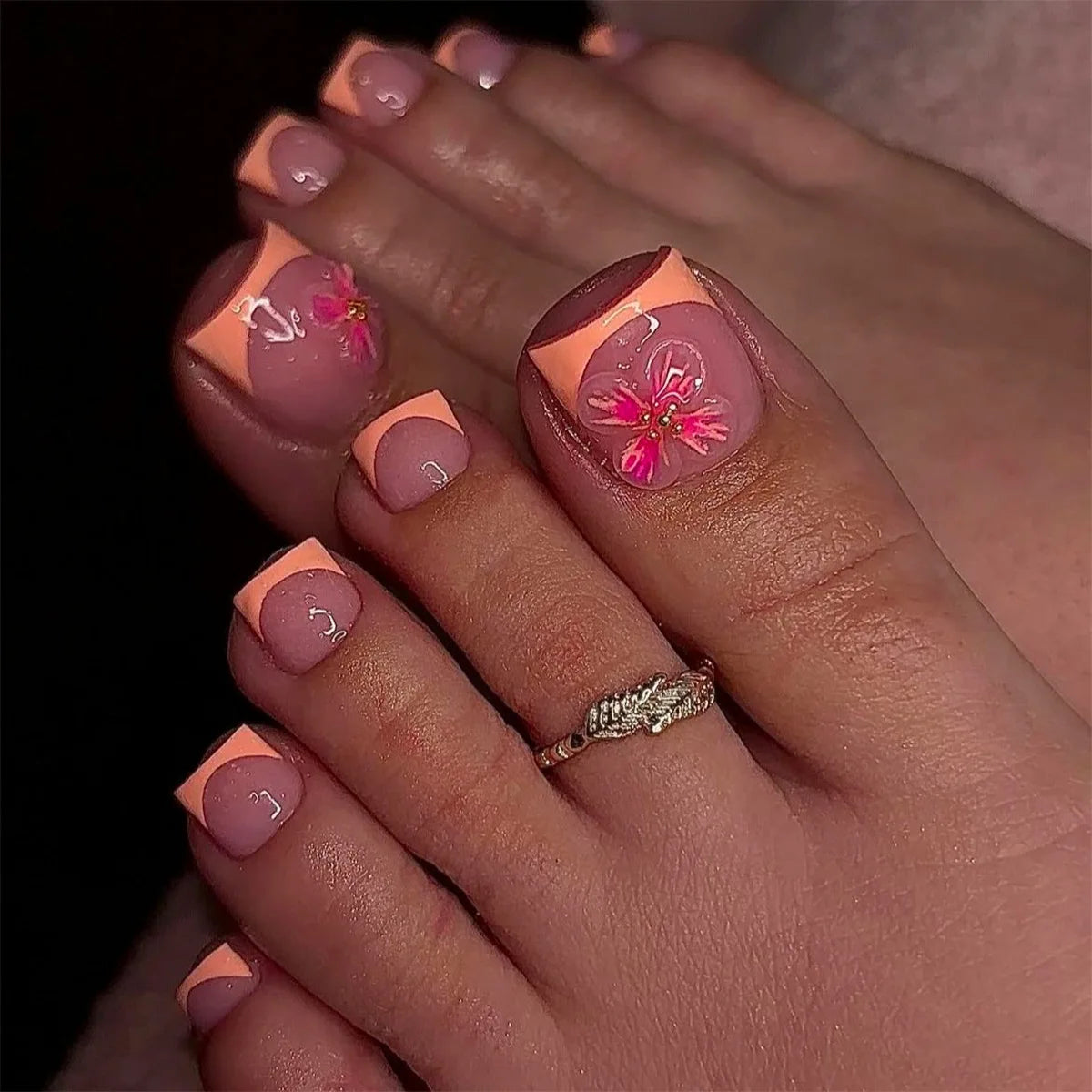24pcs French False Toe Nails 3d Flowers Design Nail Art Press on Toenails Women Girl Wearable Ins Simple Square Fake Toenails Style 3