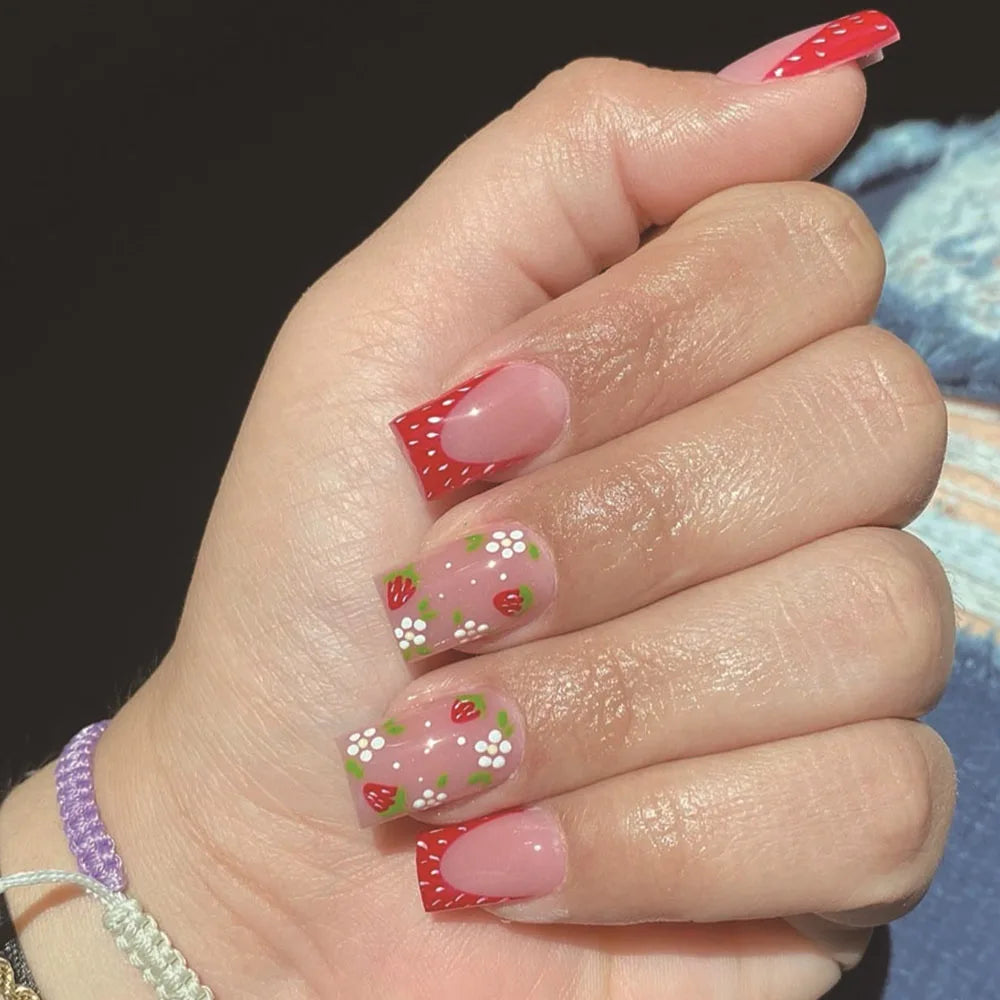 24Pcs Simple Red Strawberry French Square Fake Nail Art Set Cute Girl False Nails with Jelly Glue Removable Nail Tips Finished 3