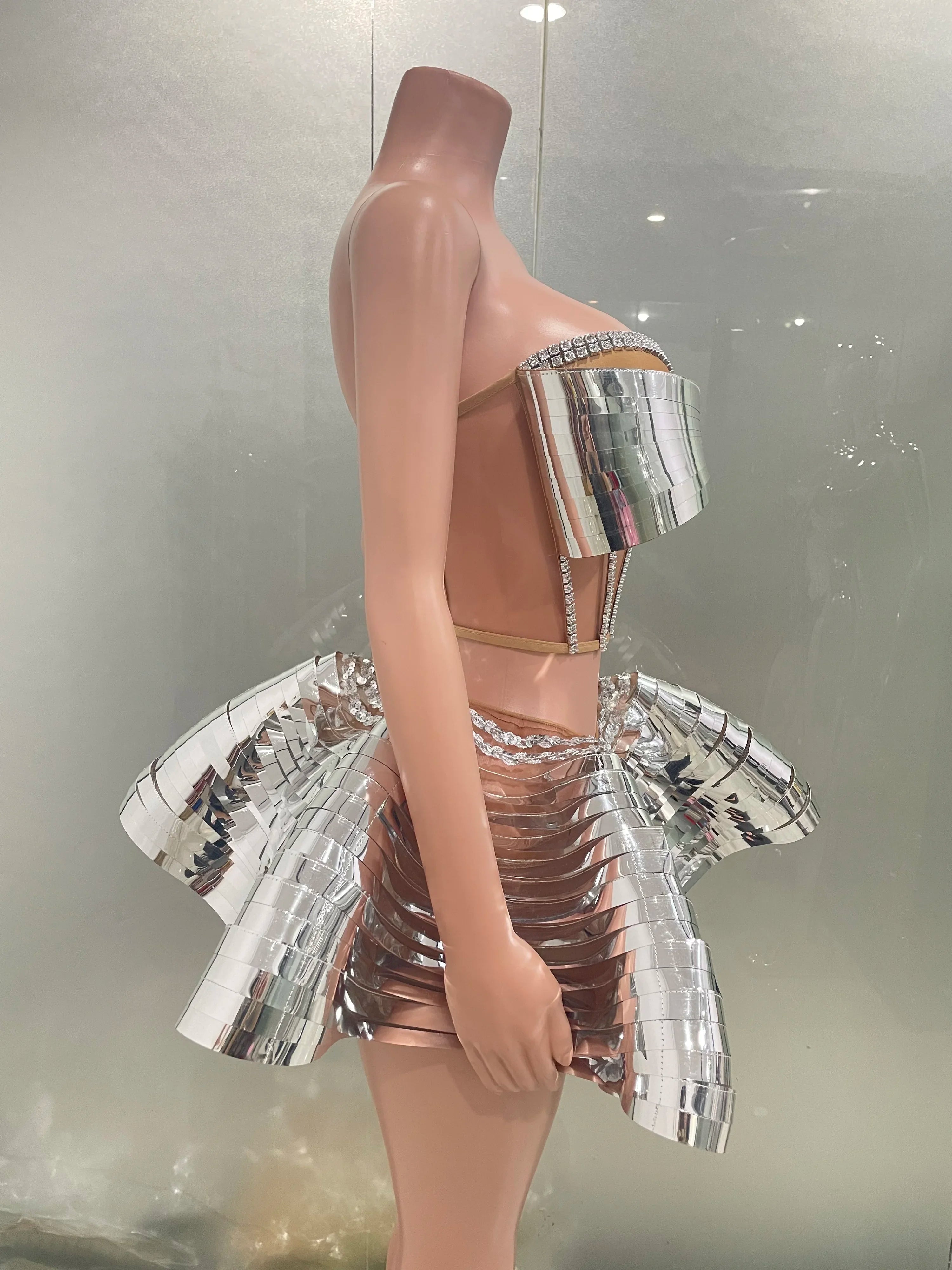 Sliver Mirror Surface Woman Set Stereoscopic Bows Strapless Tops And UFO Mini Skirt 2 Pieces Party Outfit Performance costume