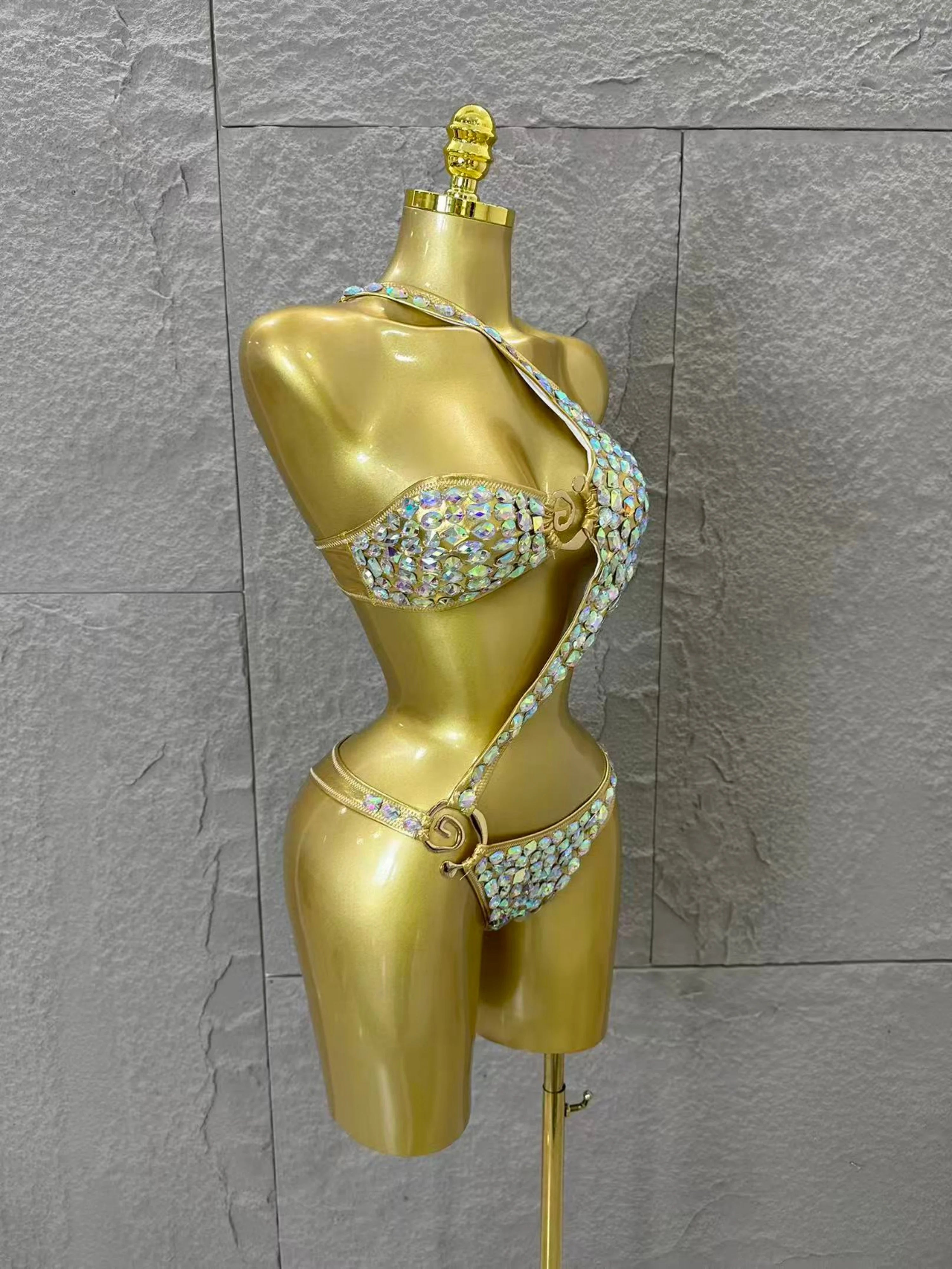 Women Sexy Halter Neck Iridescent Crystal Embellished Cutout Outfit Stage Performance Costume 2026 Luxurious Black Bodysuit