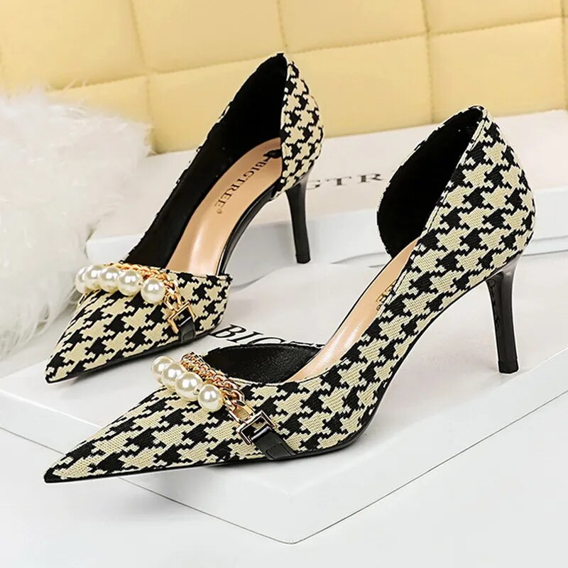 Spring Women Pumps Pearl Metal Chain High-heels Checked Grain Stilettos Women's Heels Luxury Banquet Shoes 43 8829-A1-black-7.5CM