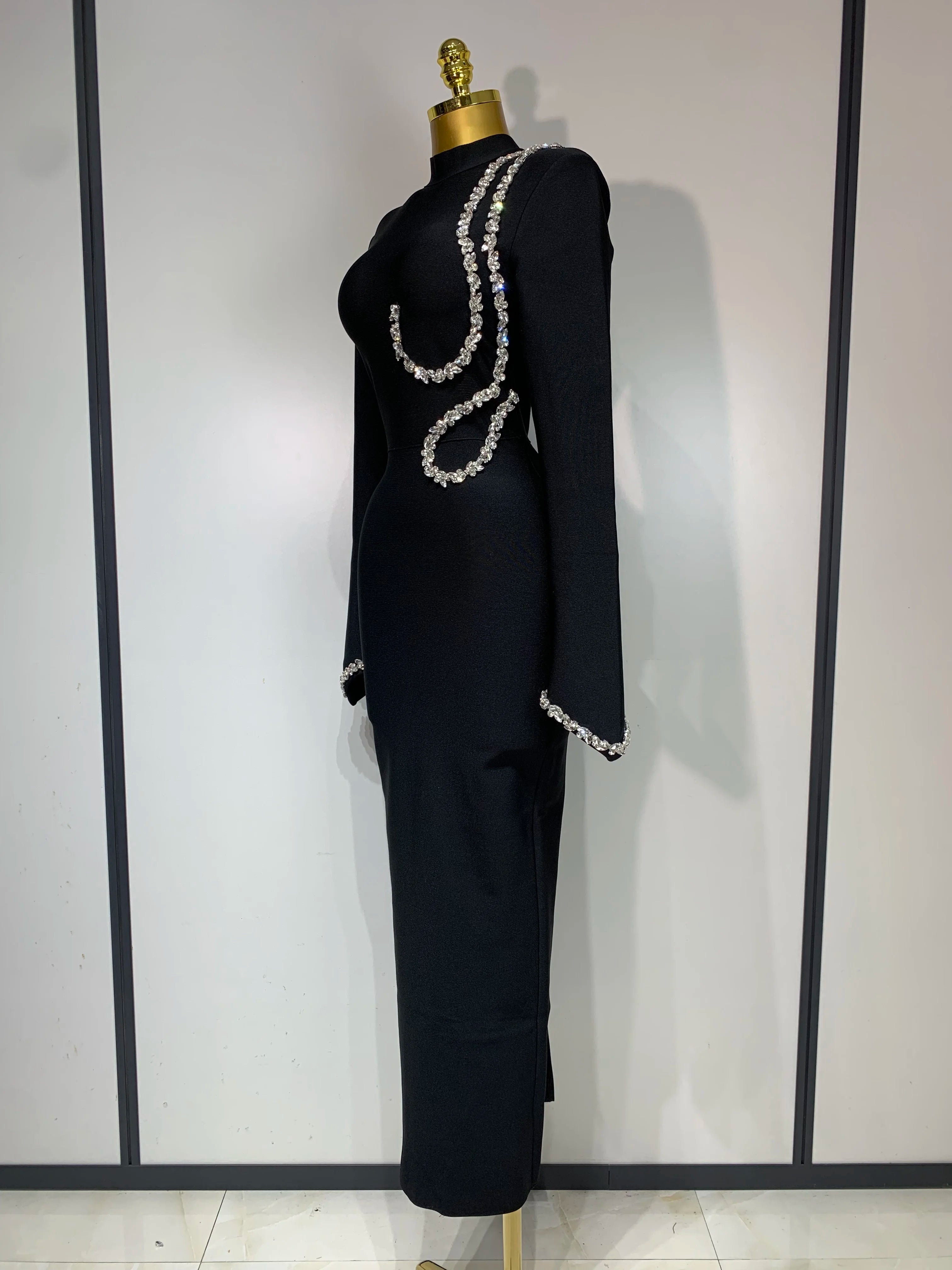 Women Sexy Long Sleeve Diamonds Maxi Long Bodycon Bandage Dress 2025 Celebrity Elegant Evening Party Luxury Birthday Dresses