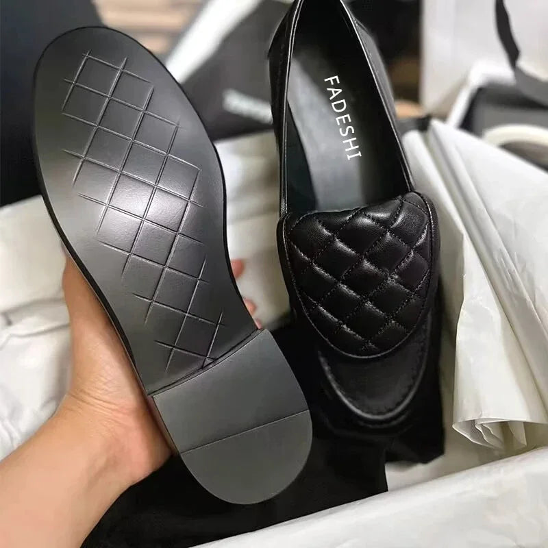 Women's round Head Thick Bottom Loafers Autumn New Black Embroidery Thread Metal Buckle Slip-on Casual Leather Shoes