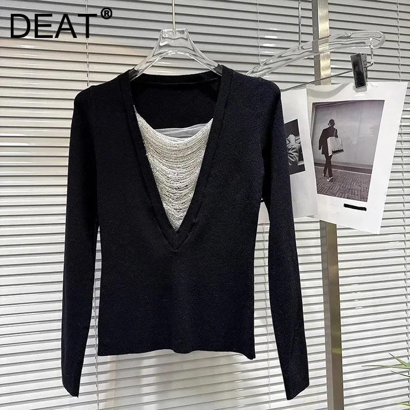 Winter New Fashion V-Neck Beaded Diamond Chain Design Knitted Sweater For Women Versatile Solid Color Top 11A07524