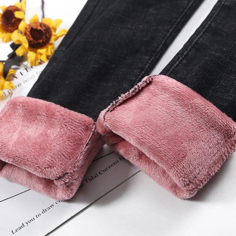 Women Thermal Jeans Winter Snow Warm Plush Stretch Jeans Lady Skinny Thicken Fleece Denim Long Pants Retro Pencil Trousers