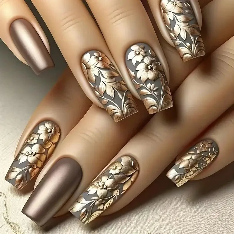 24Pcs Peacock Feather Design French Fake Nails Laser Gradient Ballet Mid-length Square Wearable False Nails Spice Girls Press On 2