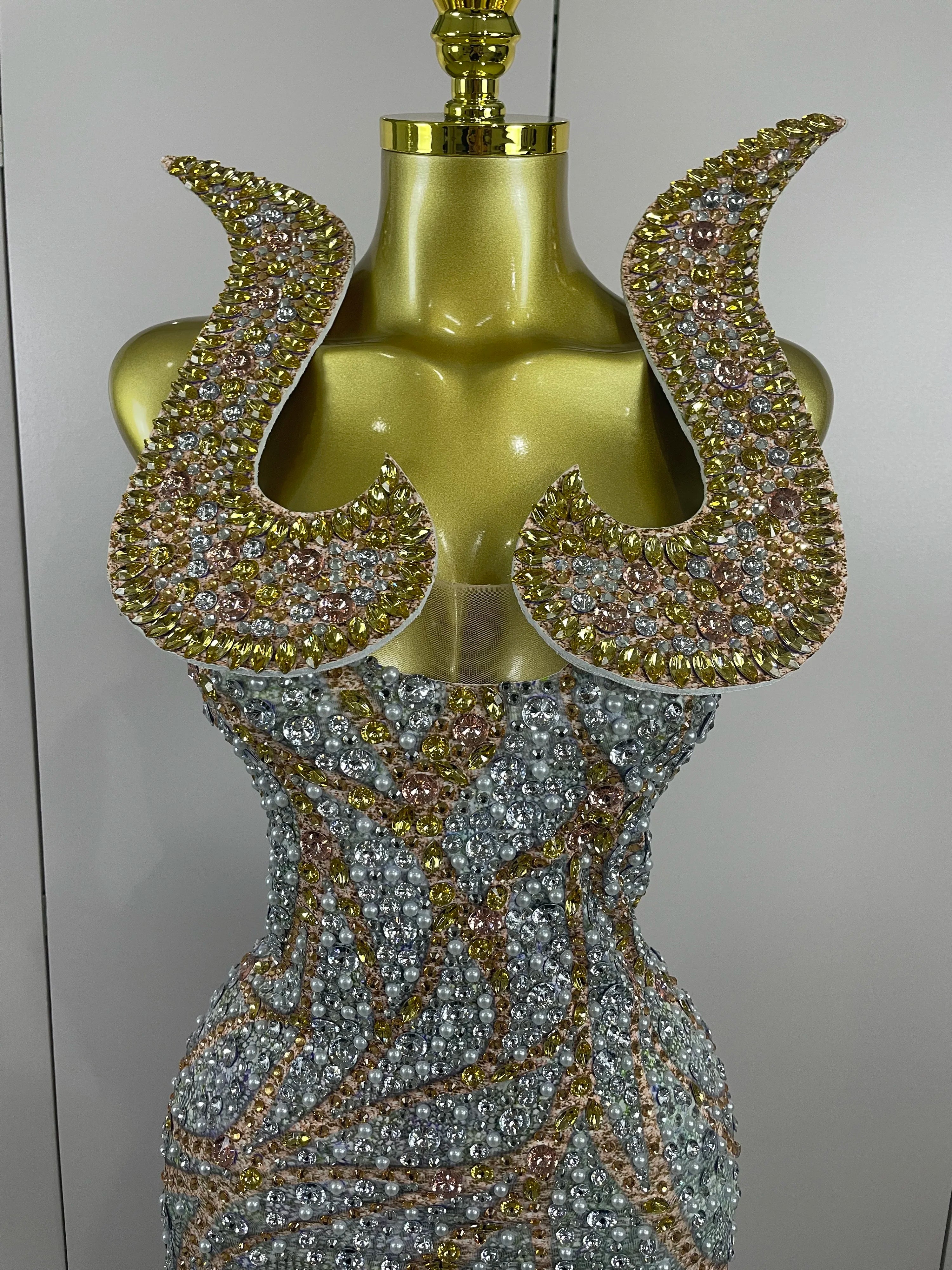 2025 Luxury Crystals Diamonds Slit elegant Sheath Fishtail Dress Women Sexy Evening Party Performance Photoshoot Stage Dress