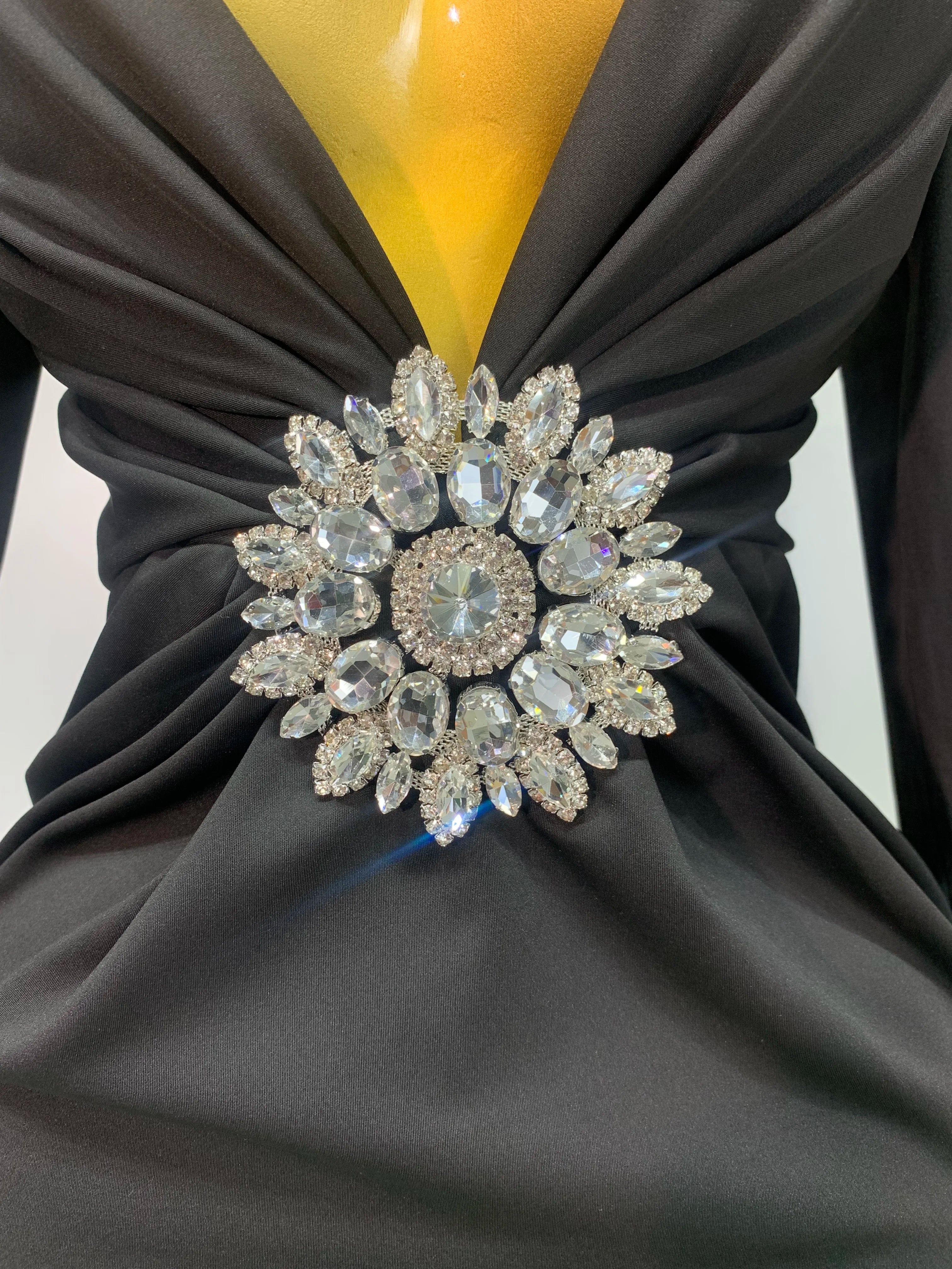 Black Diamond Bodycon Maxi Dresses Women Sexy Deep V Neck Long Sleeves Gowns Runway Party Wear 2025 Elegant Evening Party Dress