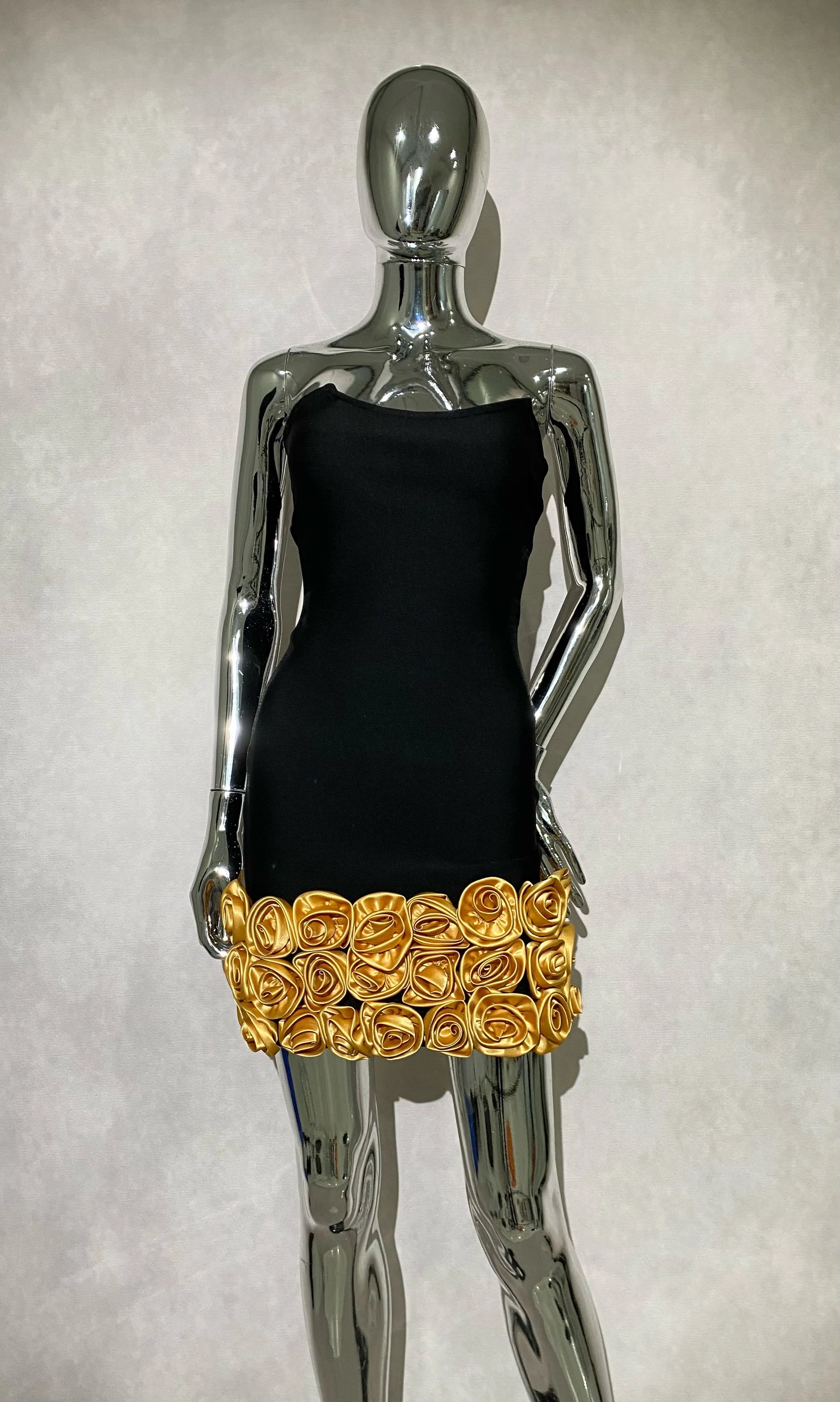 2025 New Golden Flowers Strapless Black Bandage Mini Dress Graceful Woman Evening Party Dress Celebrity Birthday Outfit