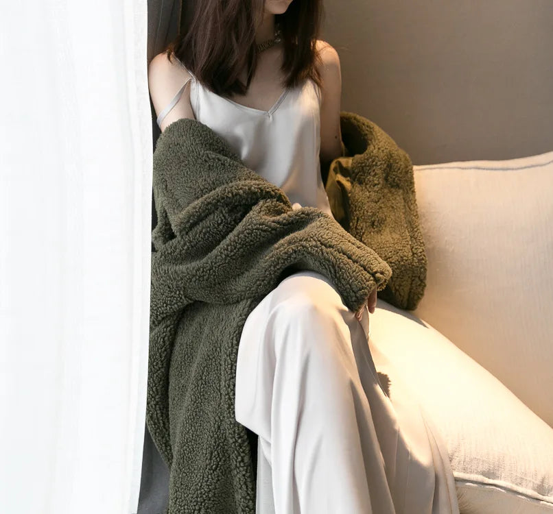 New Winter Coat Women Wool Sheep Shearing Faux Fur Warm Coat Women's Medium Long Large Grain Lamb Wool Thick Teddy Bear Outwear