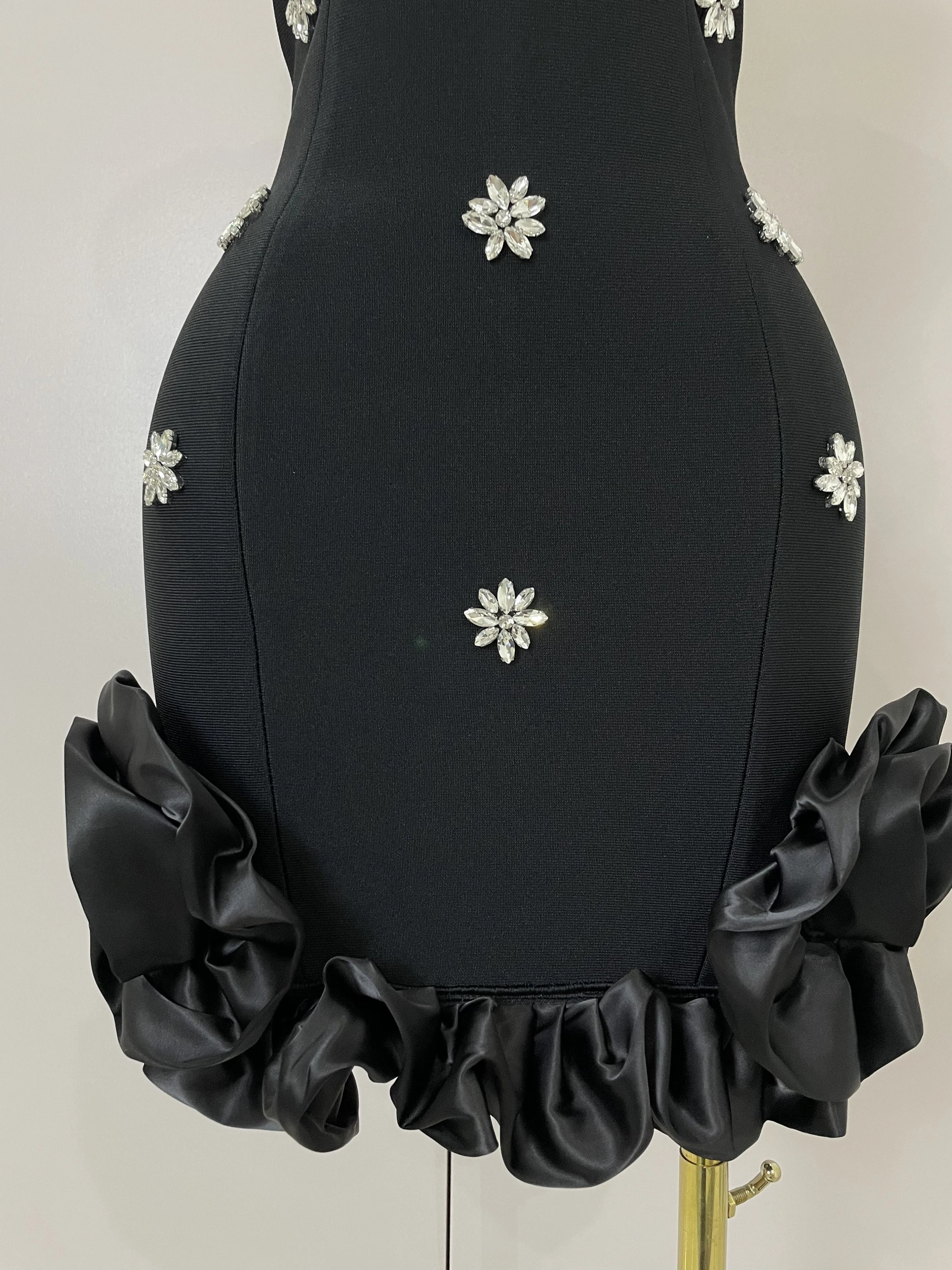 2025 New STyle Shining Crystal Women Sleeveless Bodycon Mini Bandage Dress Elegant Ruffles Cute Birthday Party Celebrate Dress