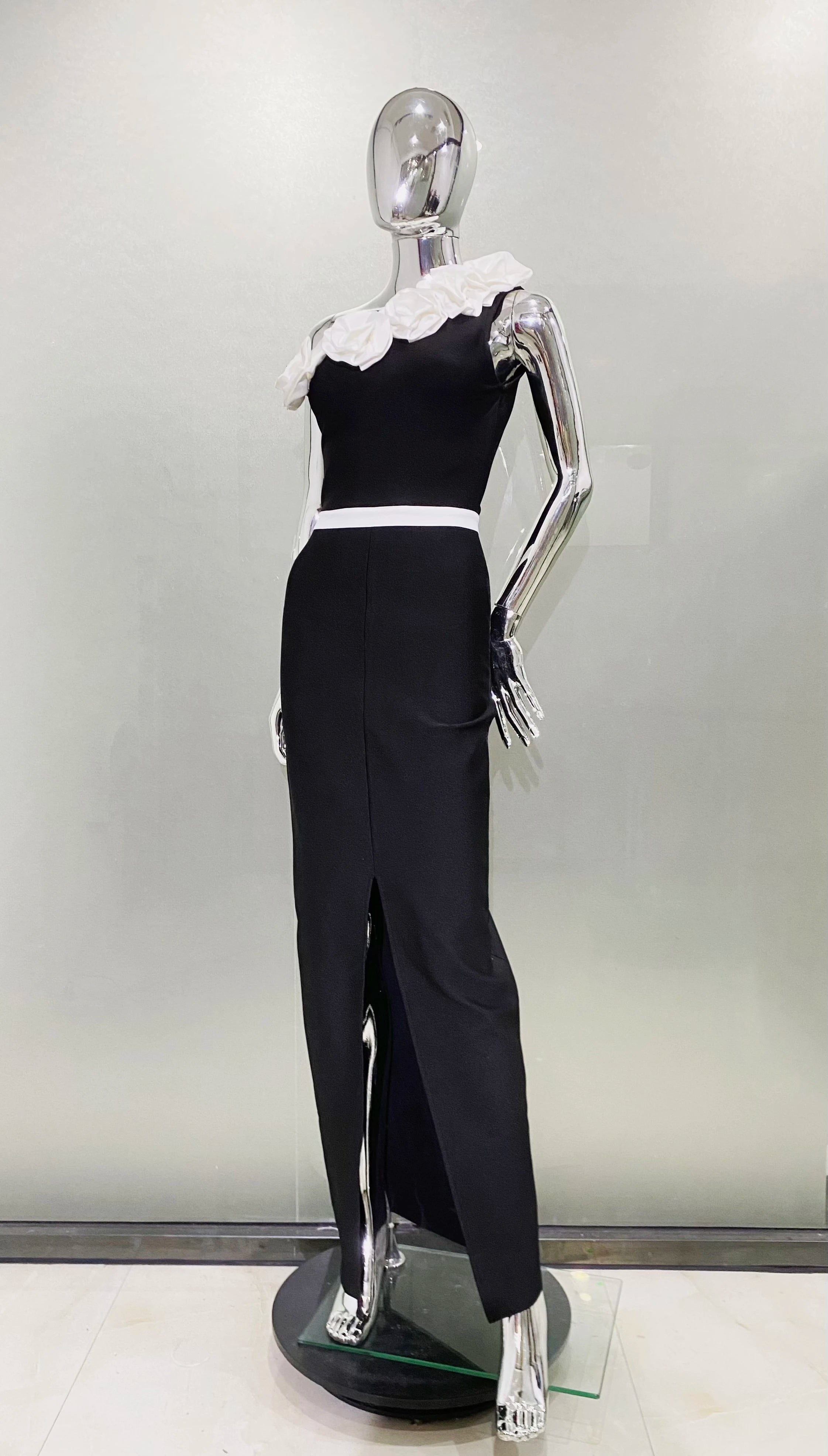 2024 Summer White Flowers One Shoulder Black Ankle Length Bandage Dress Graceful Woman Evening Dress Celebrity Party Outfit