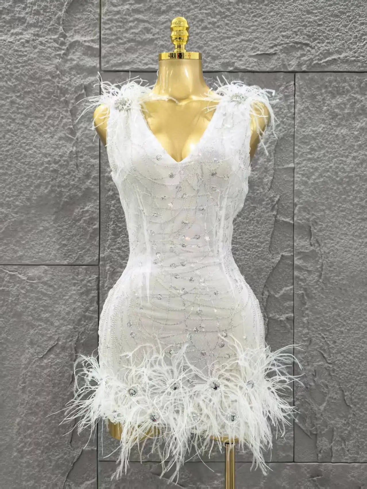 White Color Women Sleeveless Sexy V-Neck Bodycon Mini Dress Feathers Celebrate Birthday Party Cocktail Outfit Wholesale WHITE