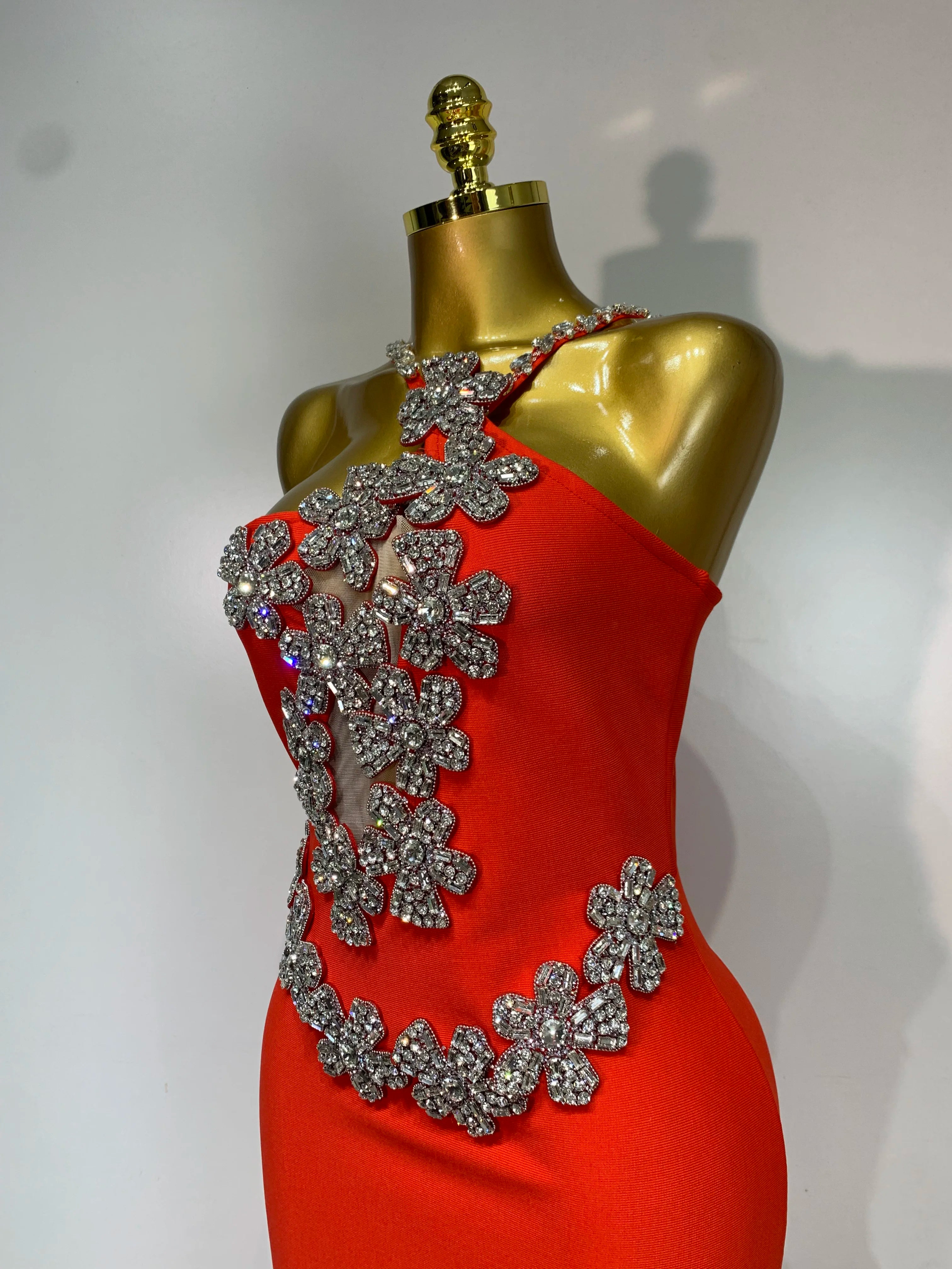 Women Sexy Shining Beading White Maxi Long Bodycon Bandage Dresses Celebrity Birthday Evening Party Elegant Knitted Clothing