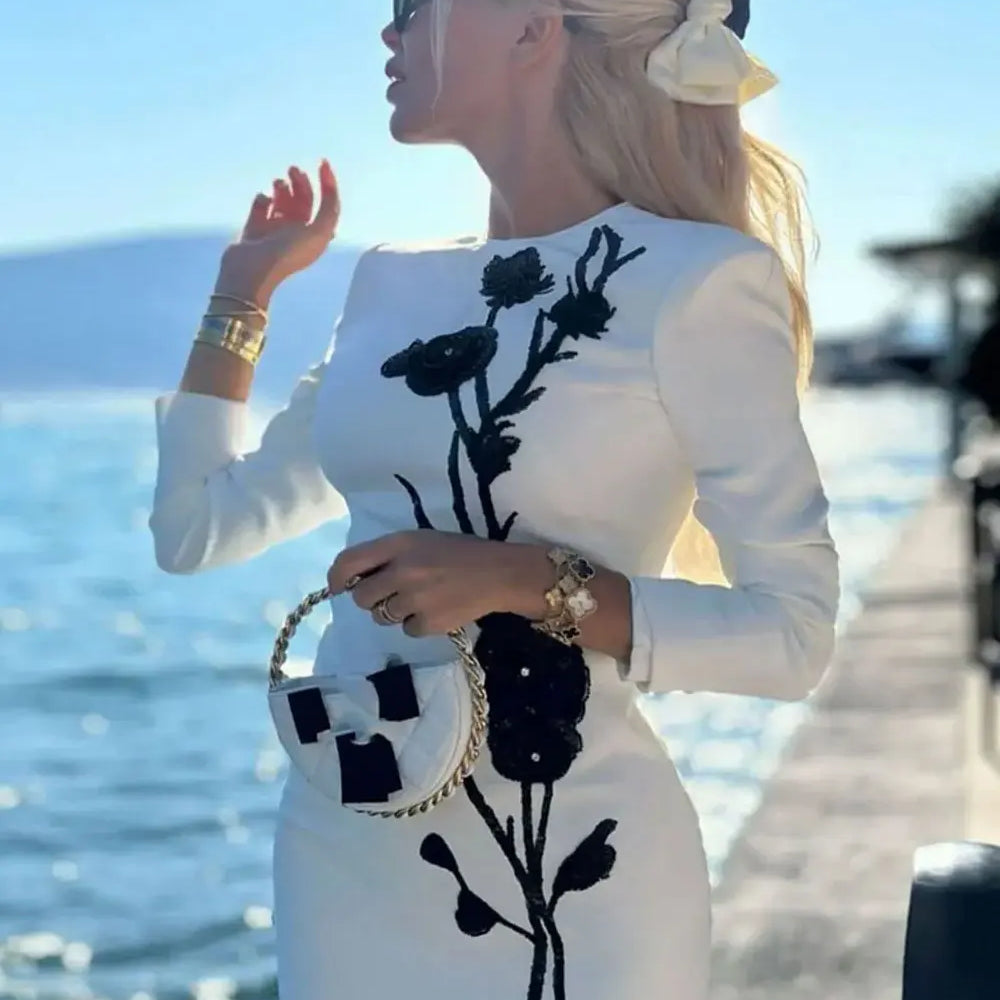 2024 New Women Sequined Bead Flower Elegant Dress O-Neck Long Sleeved Bodycon Mini White Dress Celebrity Cocktail Party Vestidos WHITE