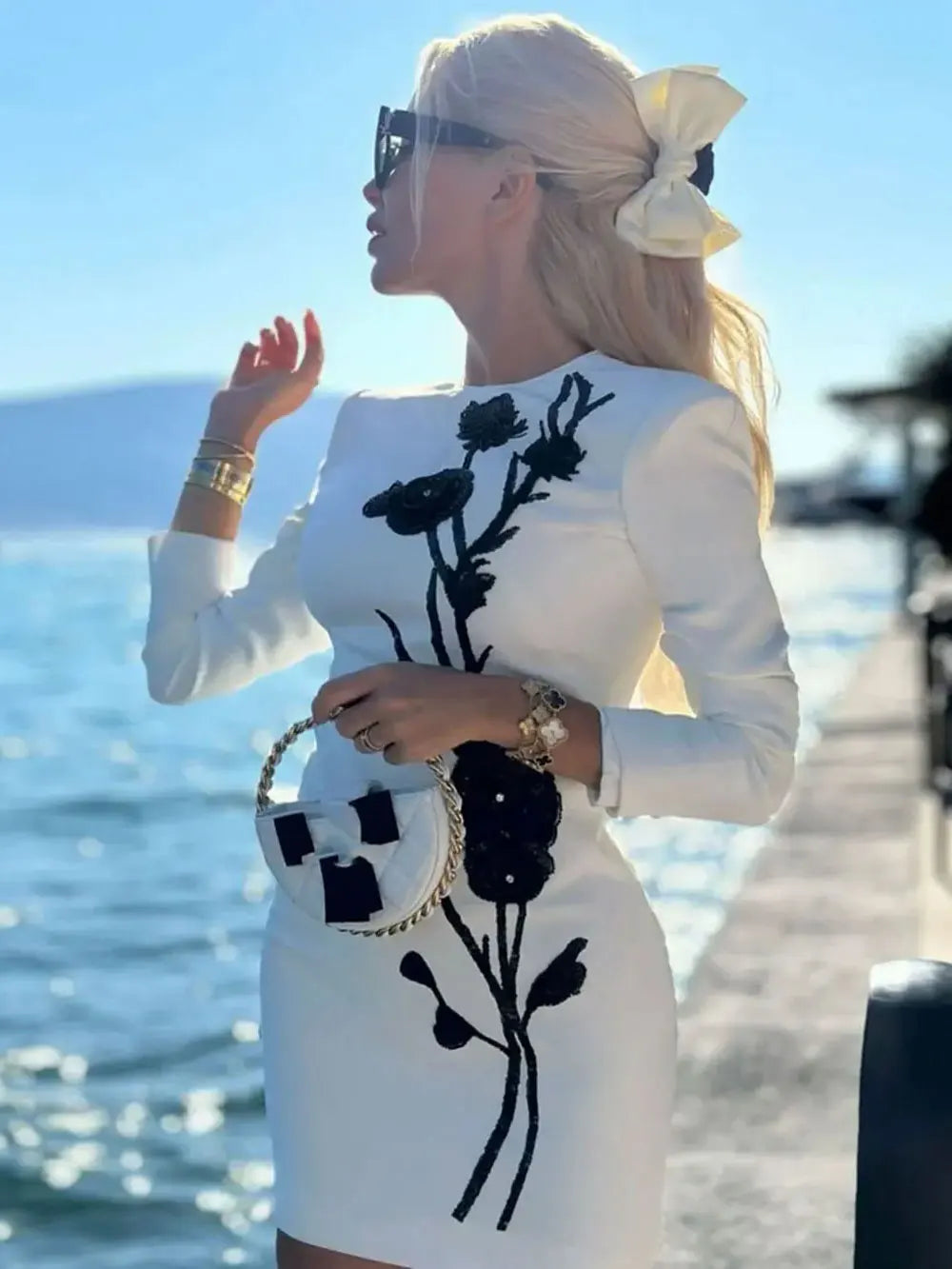 2024 New Women Sequined Bead Flower Elegant Dress O-Neck Long Sleeved Bodycon Mini White Dress Celebrity Cocktail Party Vestidos WHITE