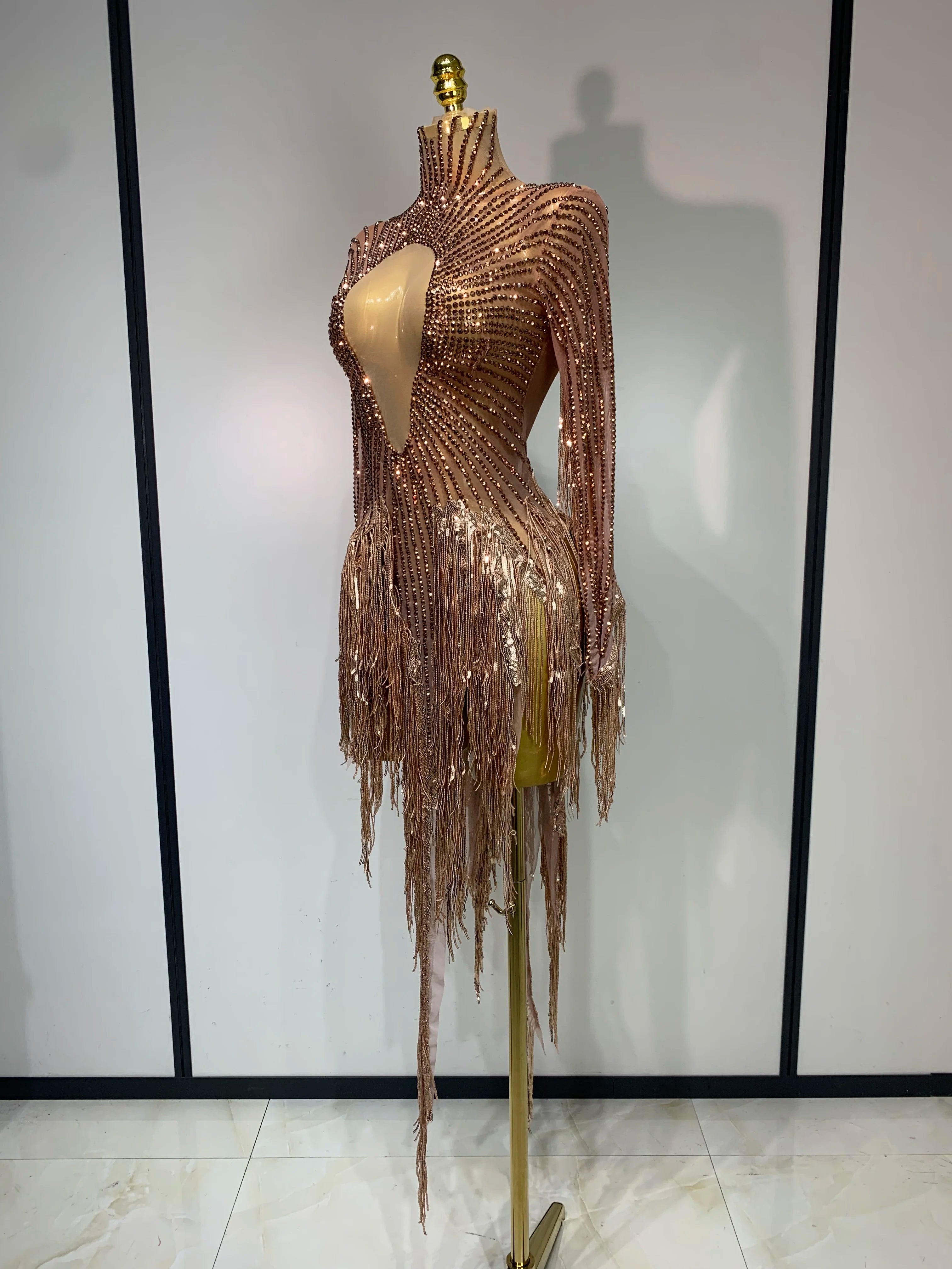 Women Sexy Long Sleeve Tassel Diamond Dress Luxury Birthday Evening Party Costume Nightclub Celebrity Stage Performance Outfit