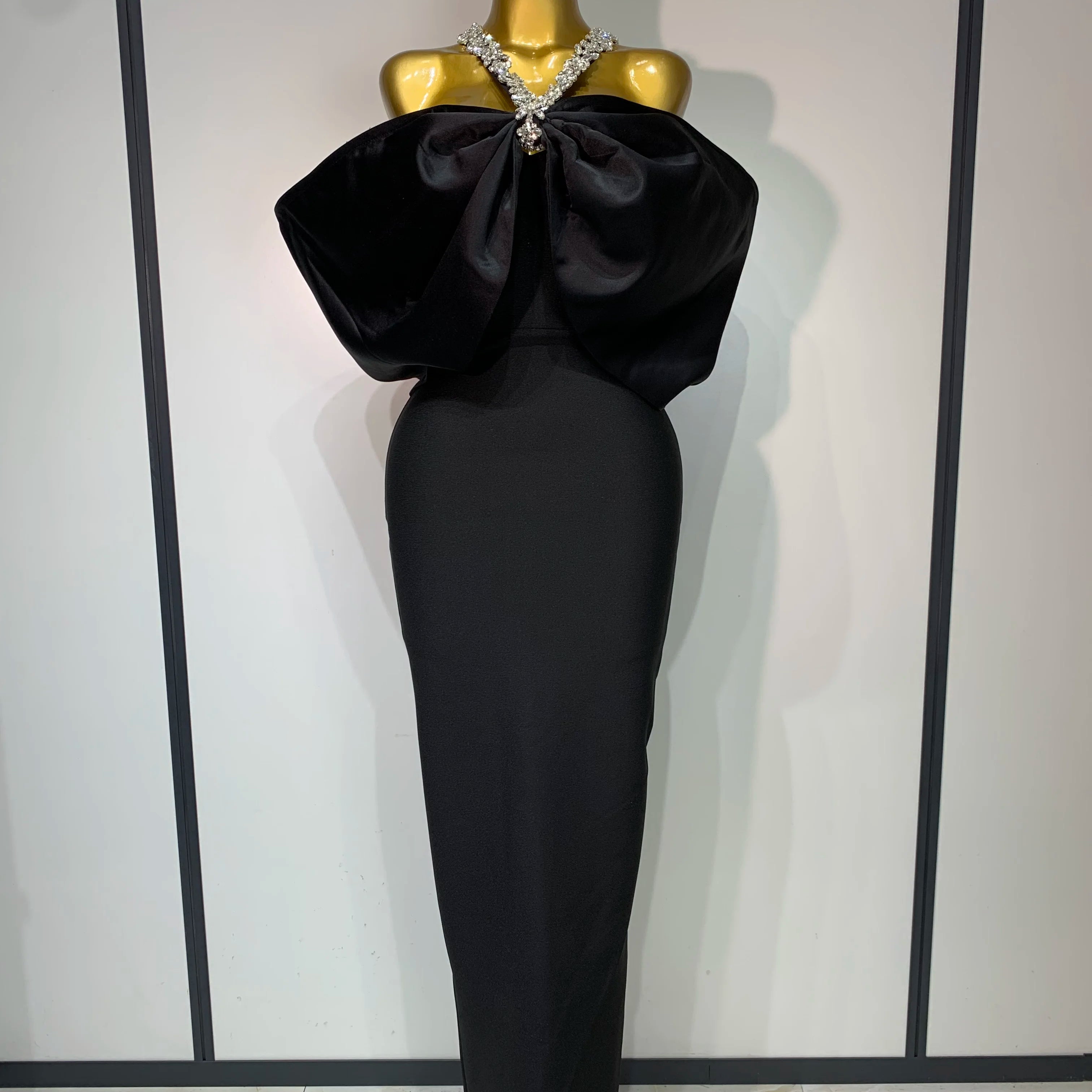 Women Sexy Elegant Halter Off the Shoulder Crystal Bodycon Long Bandage Dress Nightclub Evening Party Luxury Birthday Dress black