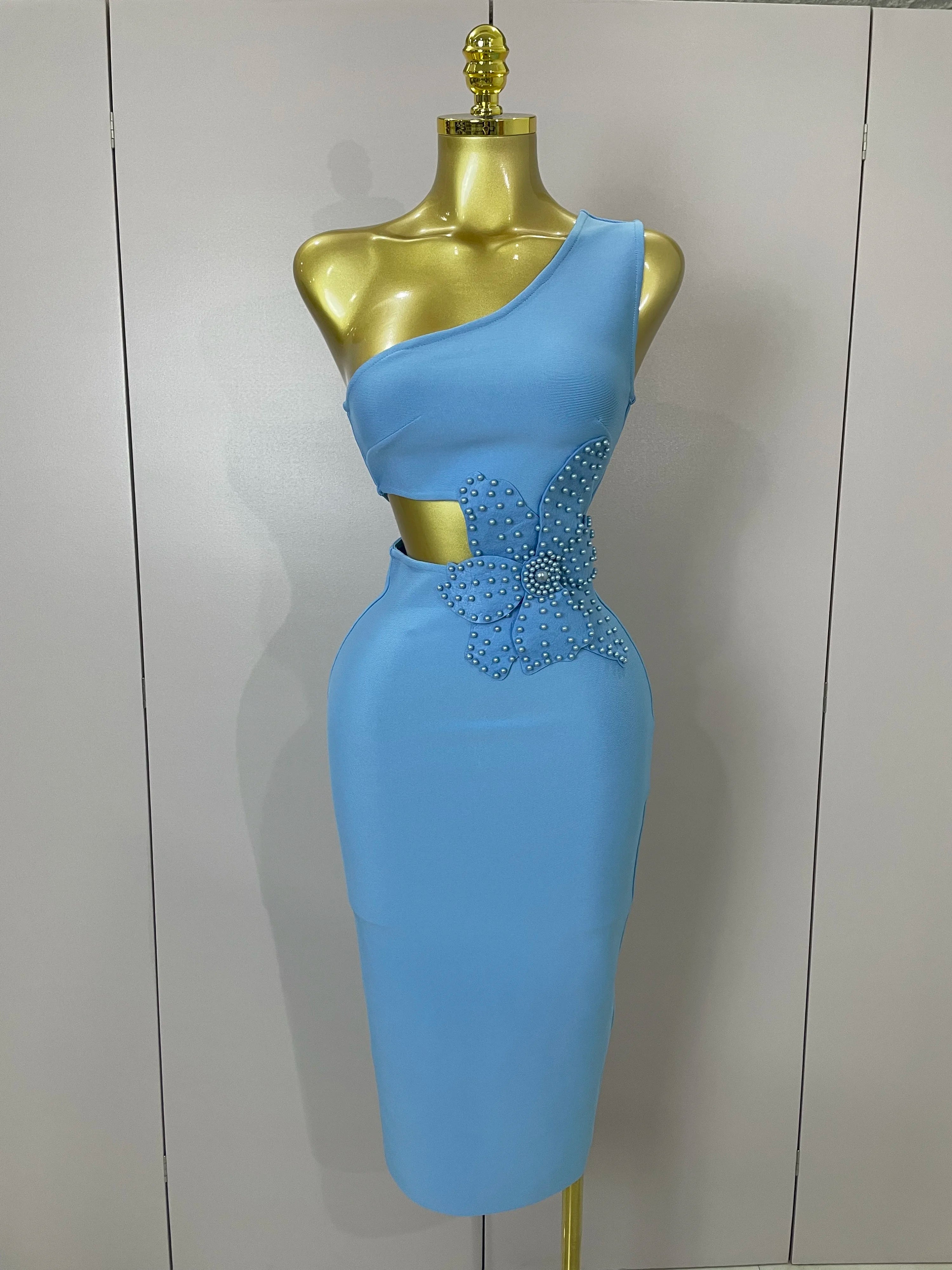 Luxury Sexy One Shoulder Pearl Sky Blue Bodycon Bandage Dress 2025 Women Celebrity Elegant Evening Club Birthday Party Outfit SKY BLUE