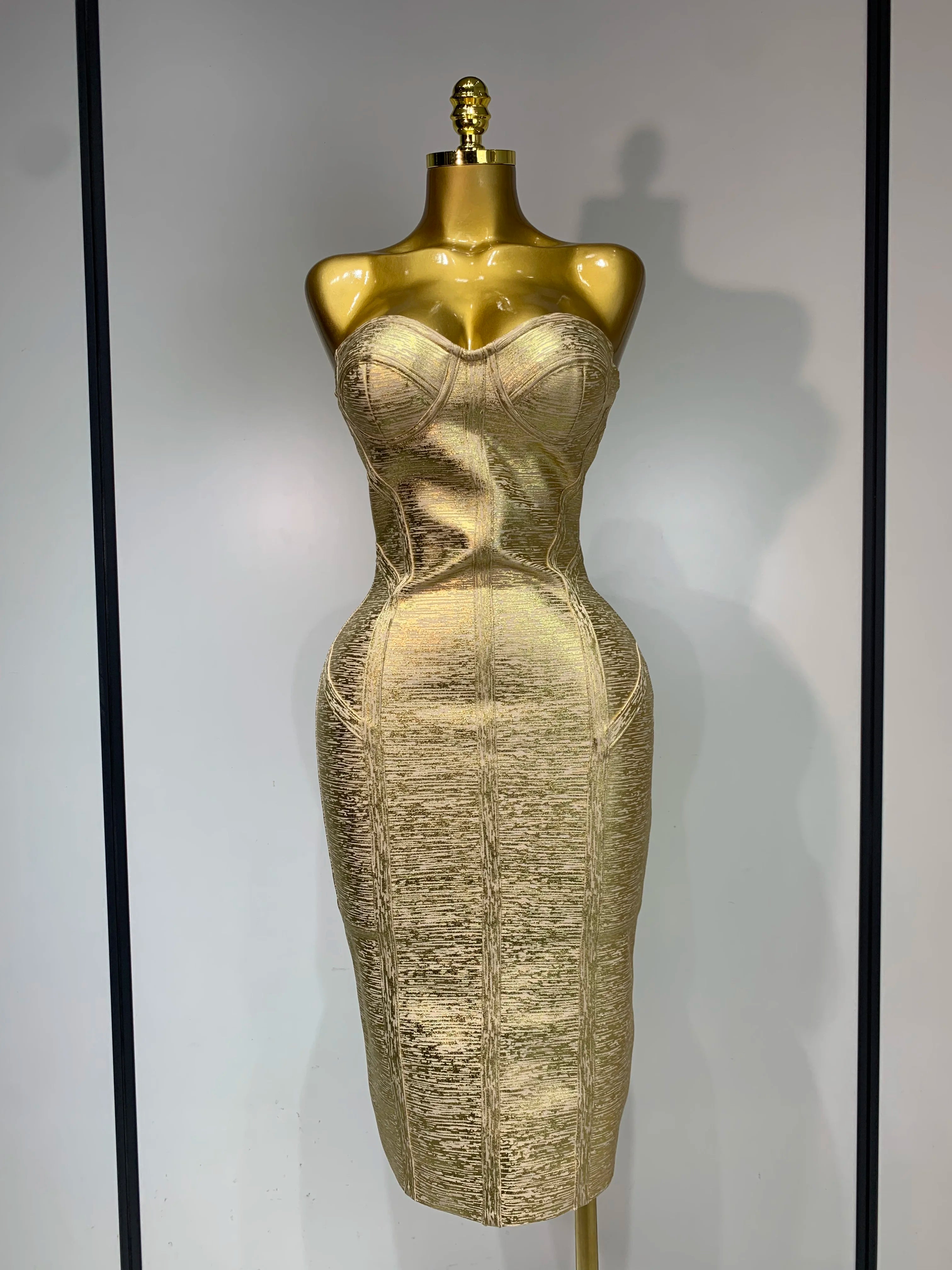 2025 New Women Sexy Strapless Black Foil Color Bodycon Bandage Dress Fashion Celebrate Evening Party Luxury Birthday Dresses Gold