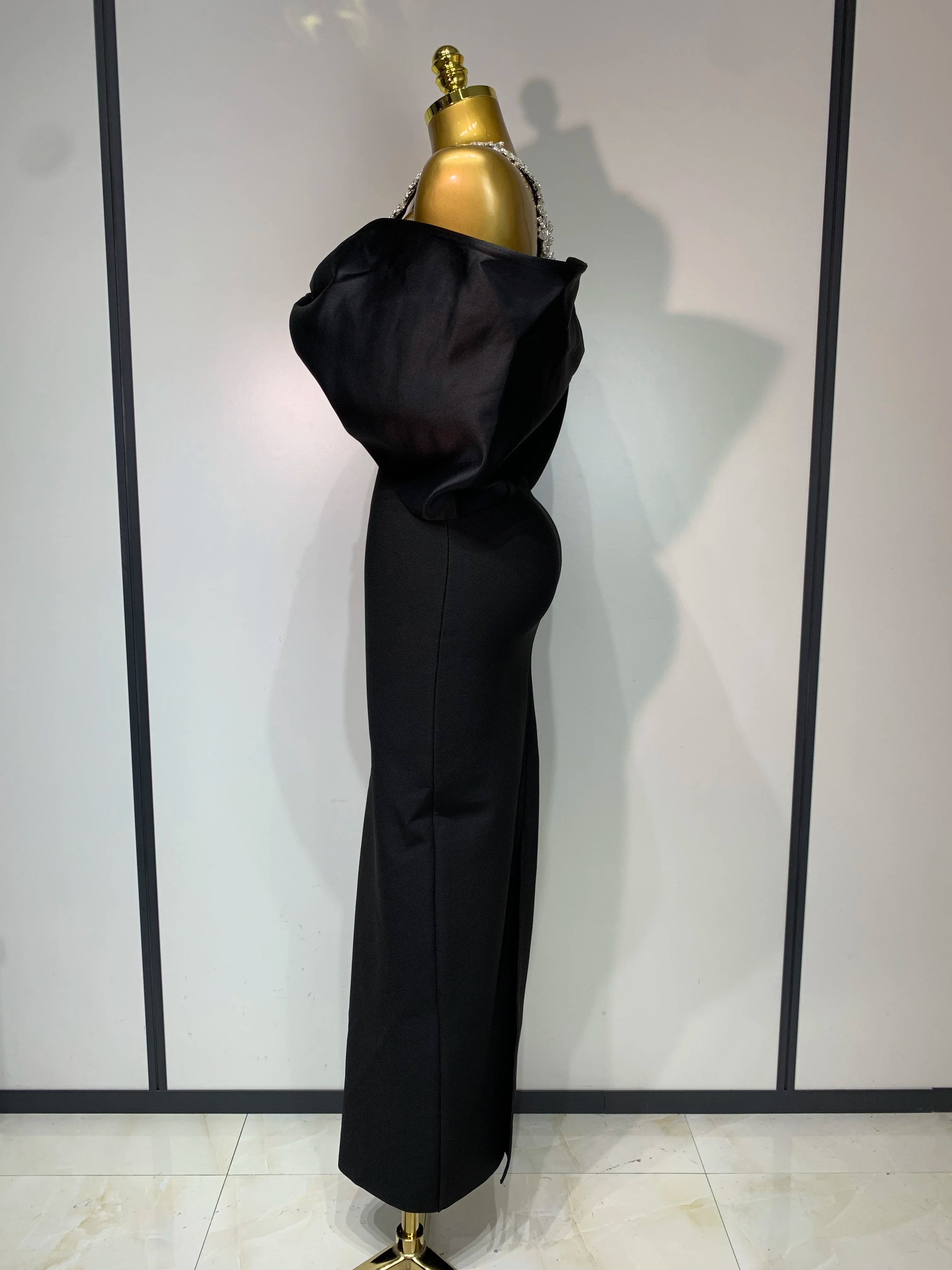 Women Sexy Off the Shoulder Crystal Halter Bodycon Long Bandage Dress Celebrate Evening Party Cocktail Luxury Birthday Dresses