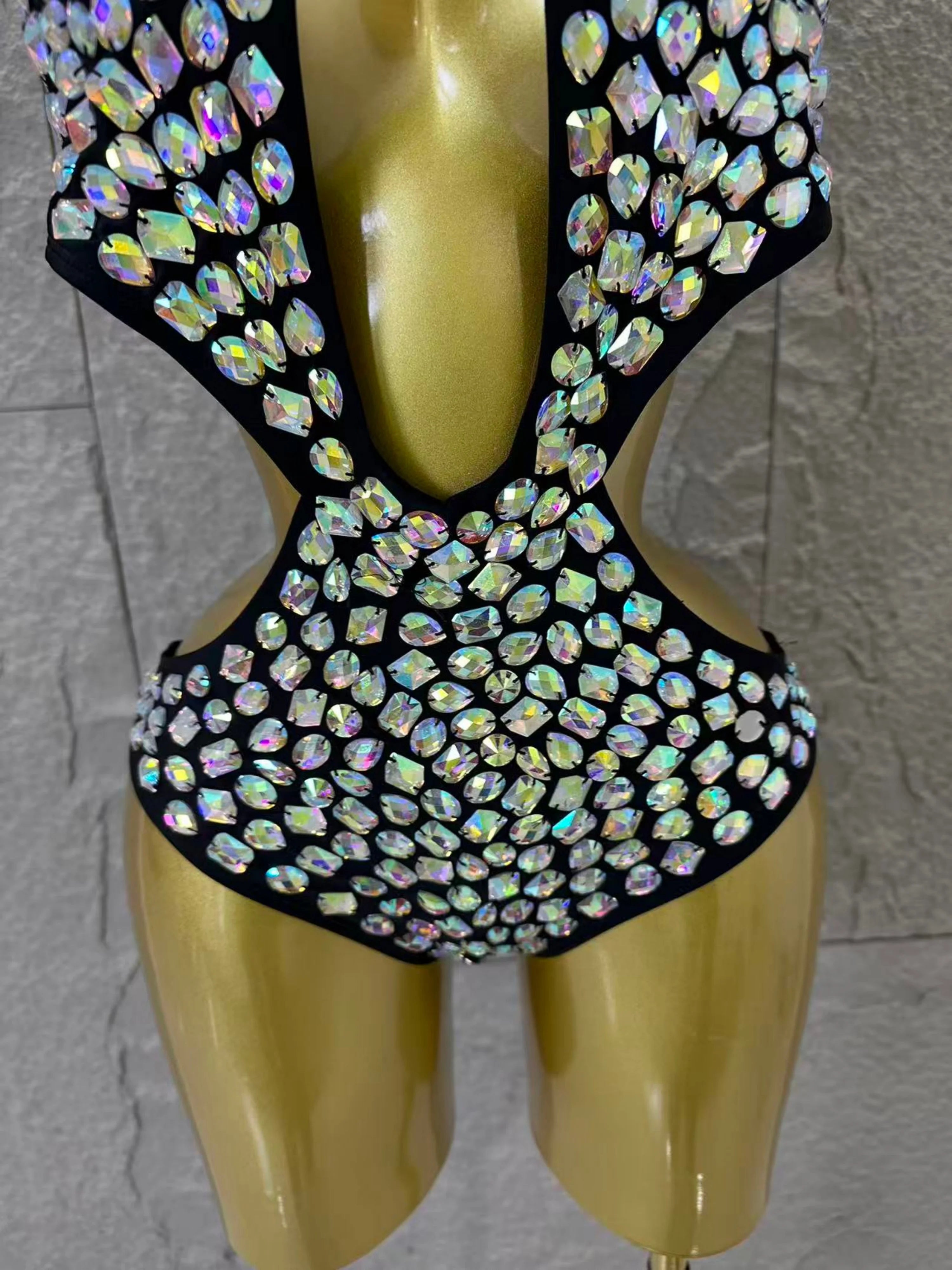 Women Sexy Halter Neck Iridescent Crystal Embellished Cutout Outfit Stage Performance Costume 2026 Luxurious Black Bodysuit