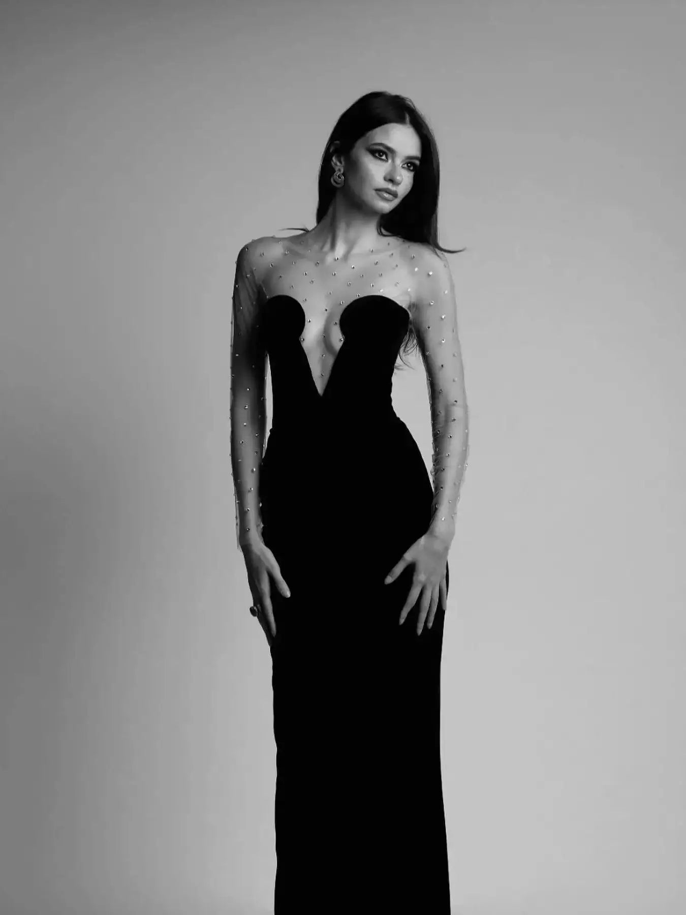 Ailigou New Women's Formal Evening Dress Wearing Sexy Mesh Long sleeved Patch Black Velvet Beaded Evening Dress