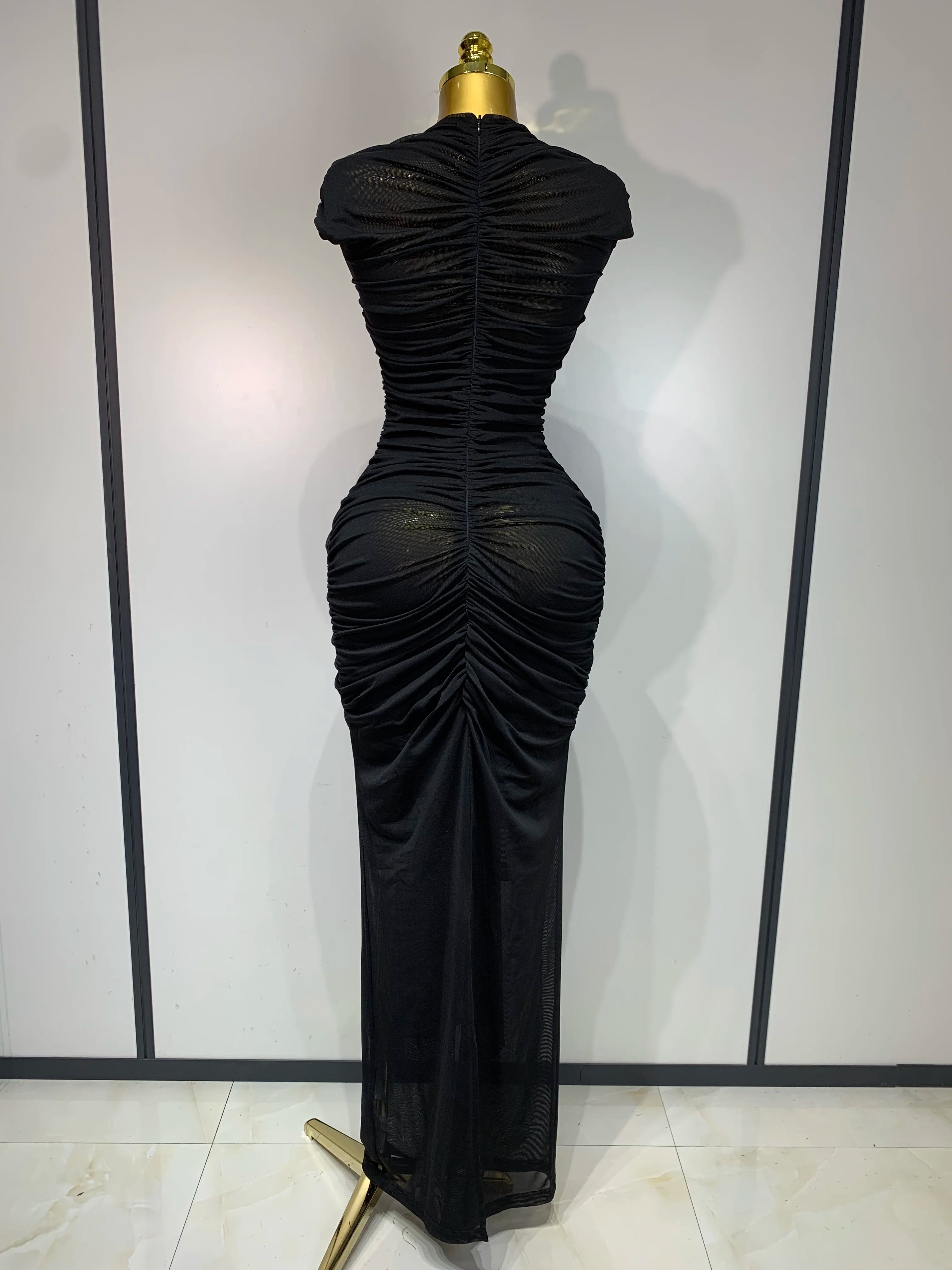 Women Sexy Sleeveless O-Neck Bodycon Mesh Long Dress Hollow Out Celebrate Fashion Show Celebrity Evening Party Club Dress