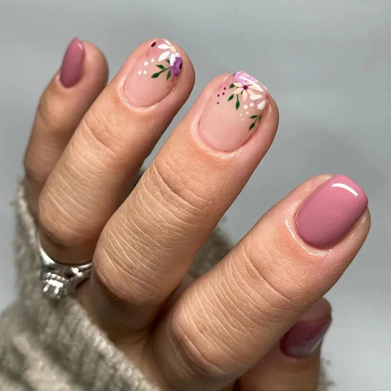 24Pcs Fashion Fake Nails Tips Marbling Design Short Square Head Press on False Nails Retro Brown Wearable Nails Set Manicure 784