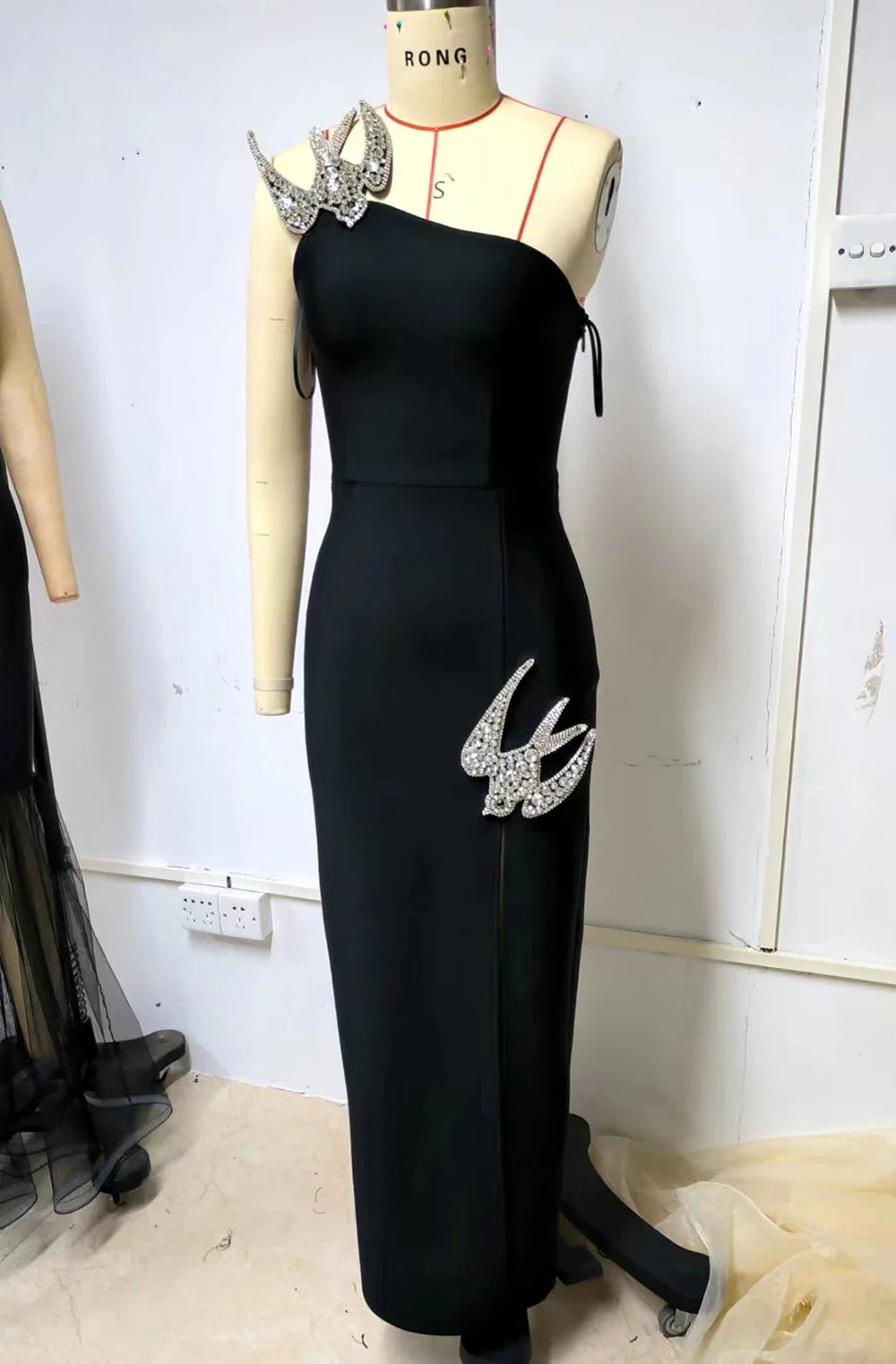 Ailigou New Women's Sexy One Shoulder Sleeveless Diamond Split Thigh Long Bandage Dress Elegant Celebrity Party Dress black