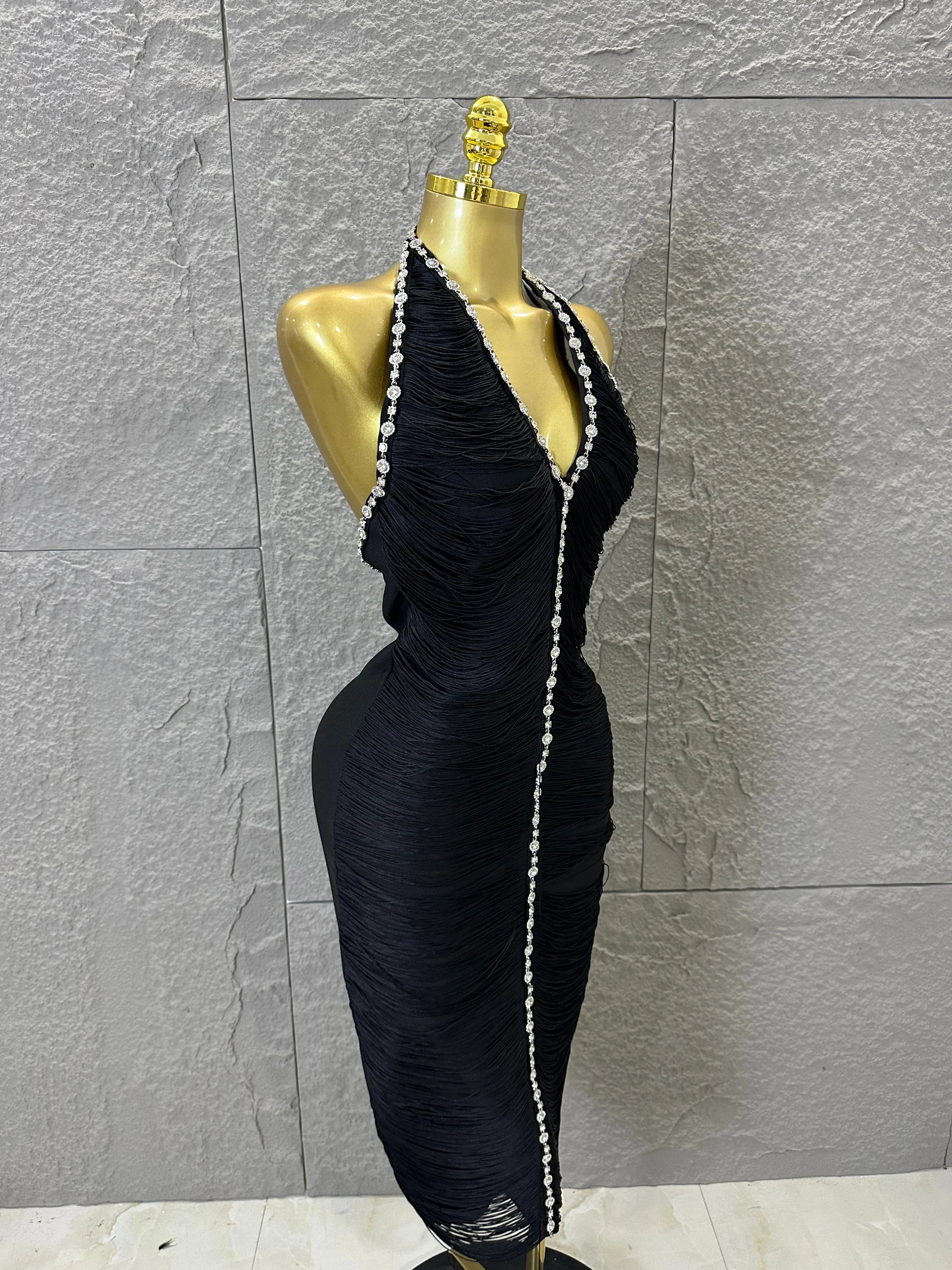 Elegant 2026 Black Halter Neck Midi Dress Women Sexy V-Neck Crystal Trim Ruched Form-Fitting Outfit Formal Event Party Costume