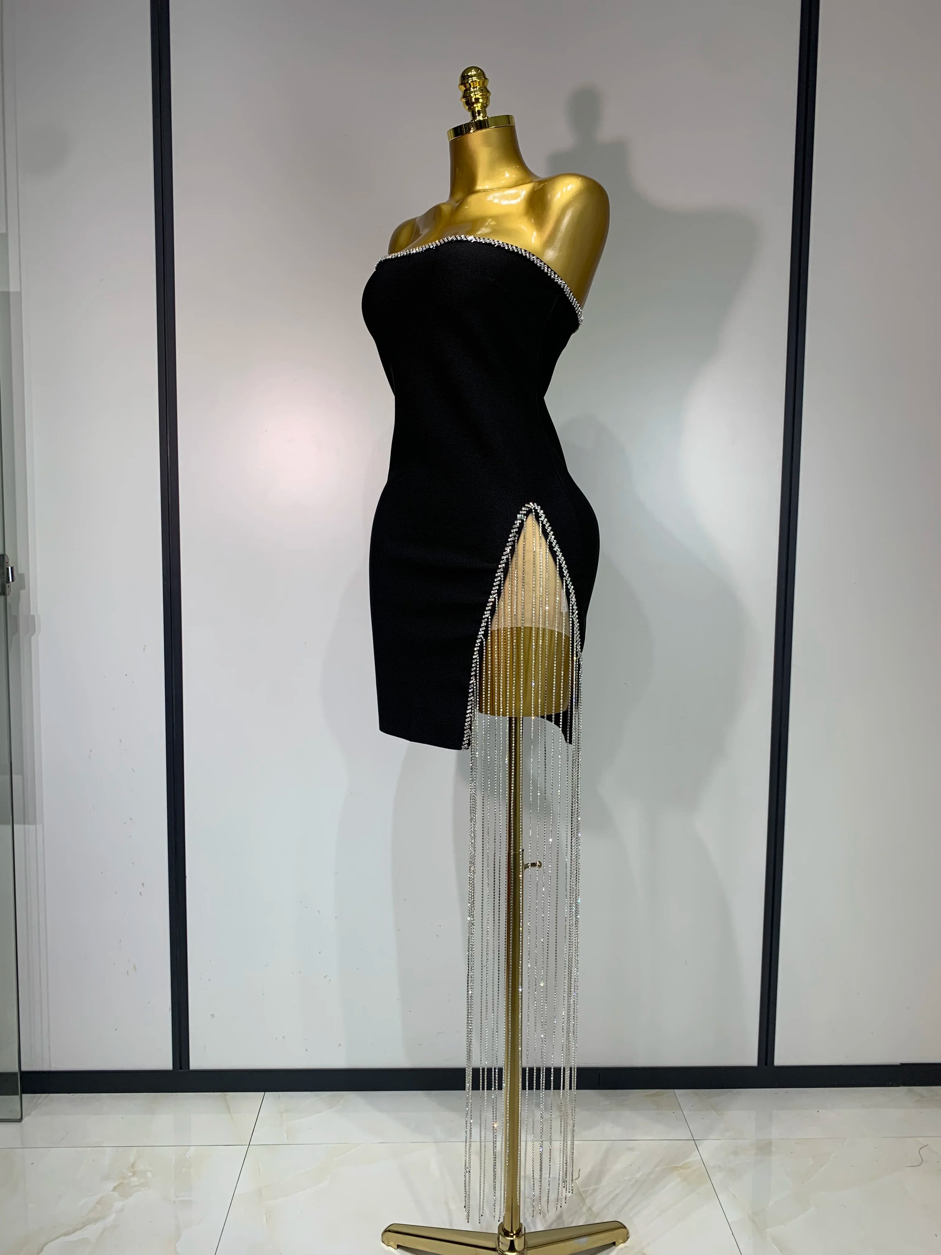 Women Celebrity Sexy Strapless Backless Black Diamond Tassels Mini Bodycon Bandage Dress 2025 Elegant Evening Club Party Dresses