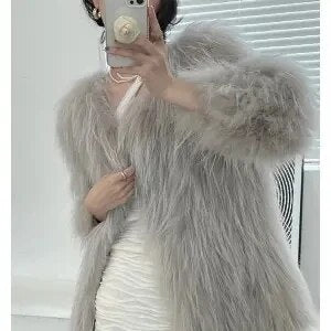 Super Hot Women's winter coats Elegant Blue Faux Fur Coats Female clothing Long Sleeve Thick Warm Outerwears Lady Oversize C light grey