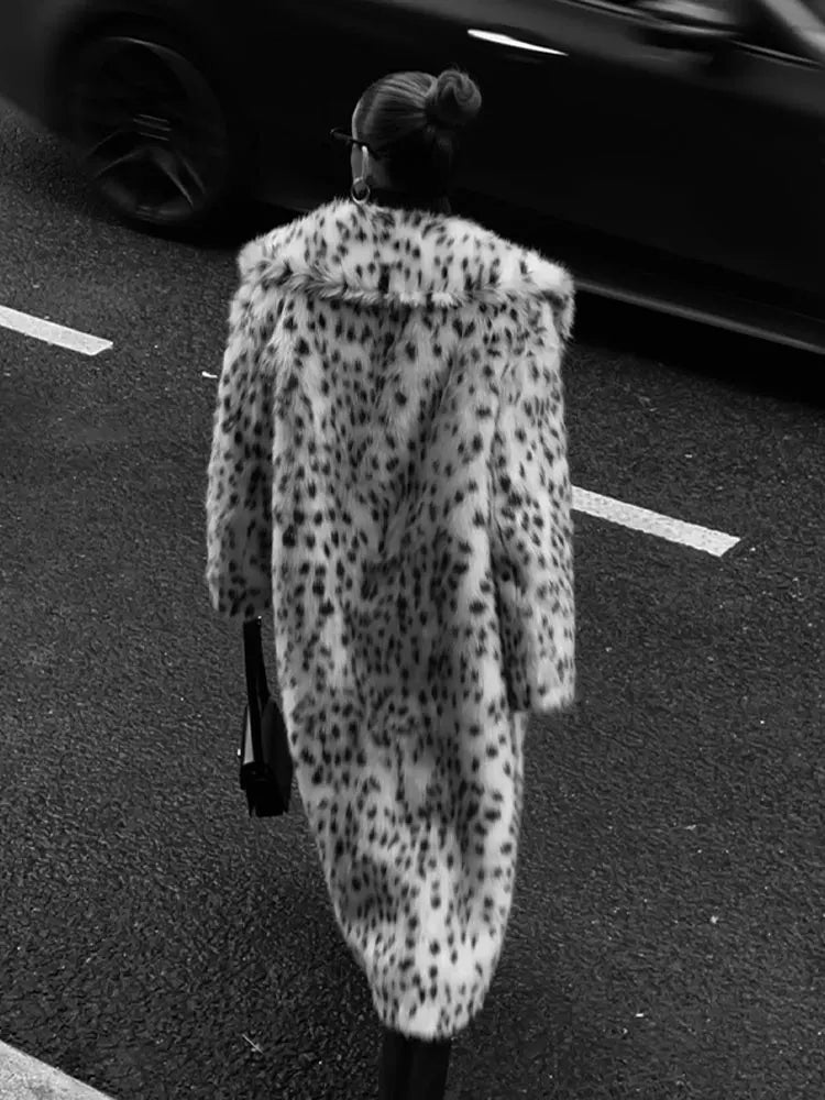 Winter Long Loose Thick Warm Soft Fluffy Leopard Faux Fur Coat Women Long Sleeved Lapel Top Premium Long Coat Festival Overcoats