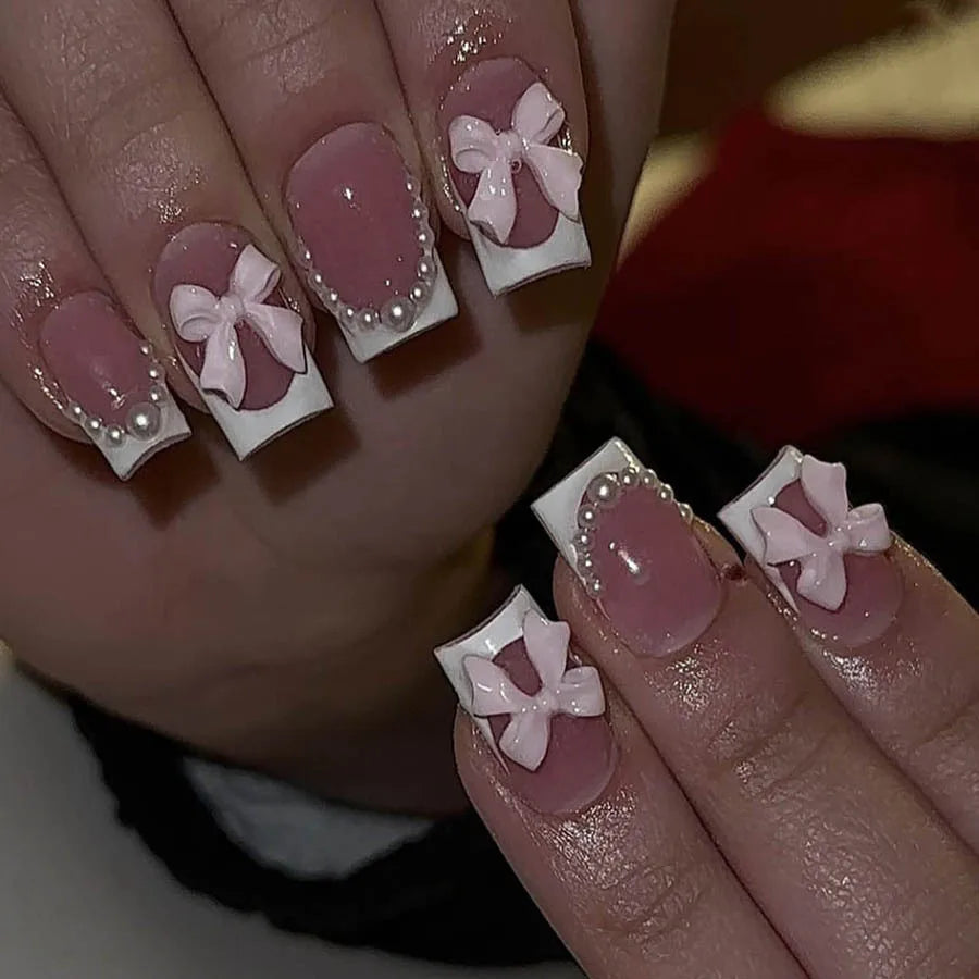 24Pcs French Pink Press on Nails Short Square Head Fake Nails with Flower Rhinestone Design Wearable Finished False Nail Tips 159